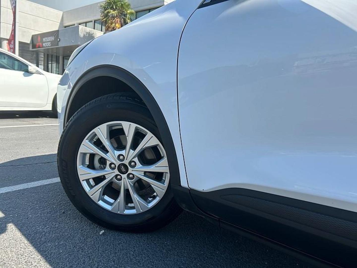 2023 WHITE Ford Escape (1FMCU0GN7PU) with an 3-Cyl EcoBoost Turbo 1.5 Liter engine, Automatic transmission, located at 412 Auto Vista Drive, Palmdale, 93551, (661) 945-0620, 34.592636, -118.136681 - Photo#12