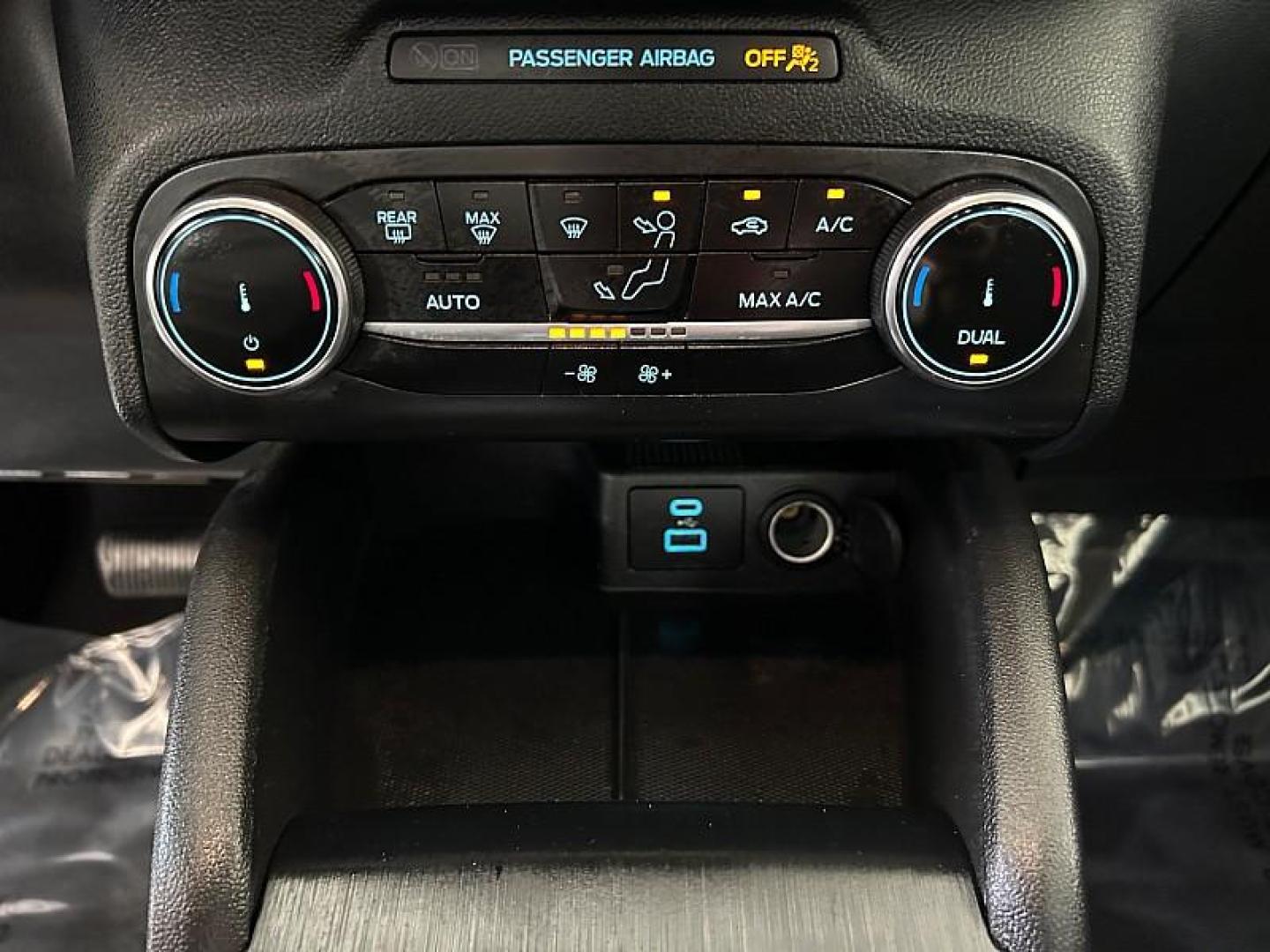 2023 WHITE Ford Escape (1FMCU0GN7PU) with an 3-Cyl EcoBoost Turbo 1.5 Liter engine, Automatic transmission, located at 412 Auto Vista Drive, Palmdale, 93551, (661) 945-0620, 34.592636, -118.136681 - Photo#24