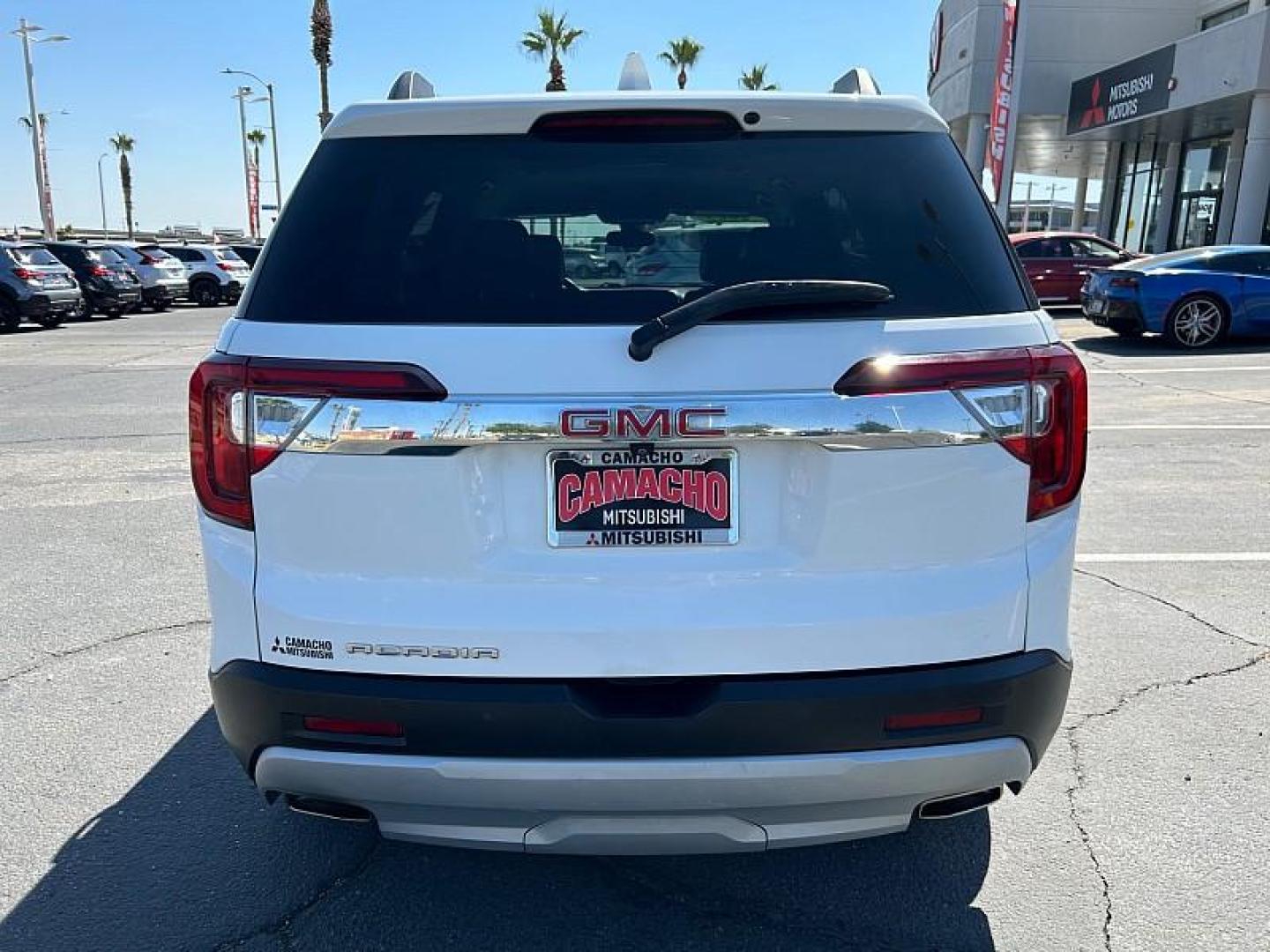 2023 WHITE GMC Acadia (1GKKNML46PZ) with an V6 3.6 Liter engine, Automatic 9-Spd transmission, located at 412 Auto Vista Drive, Palmdale, 93551, (661) 945-0620, 34.592636, -118.136681 - Photo#3