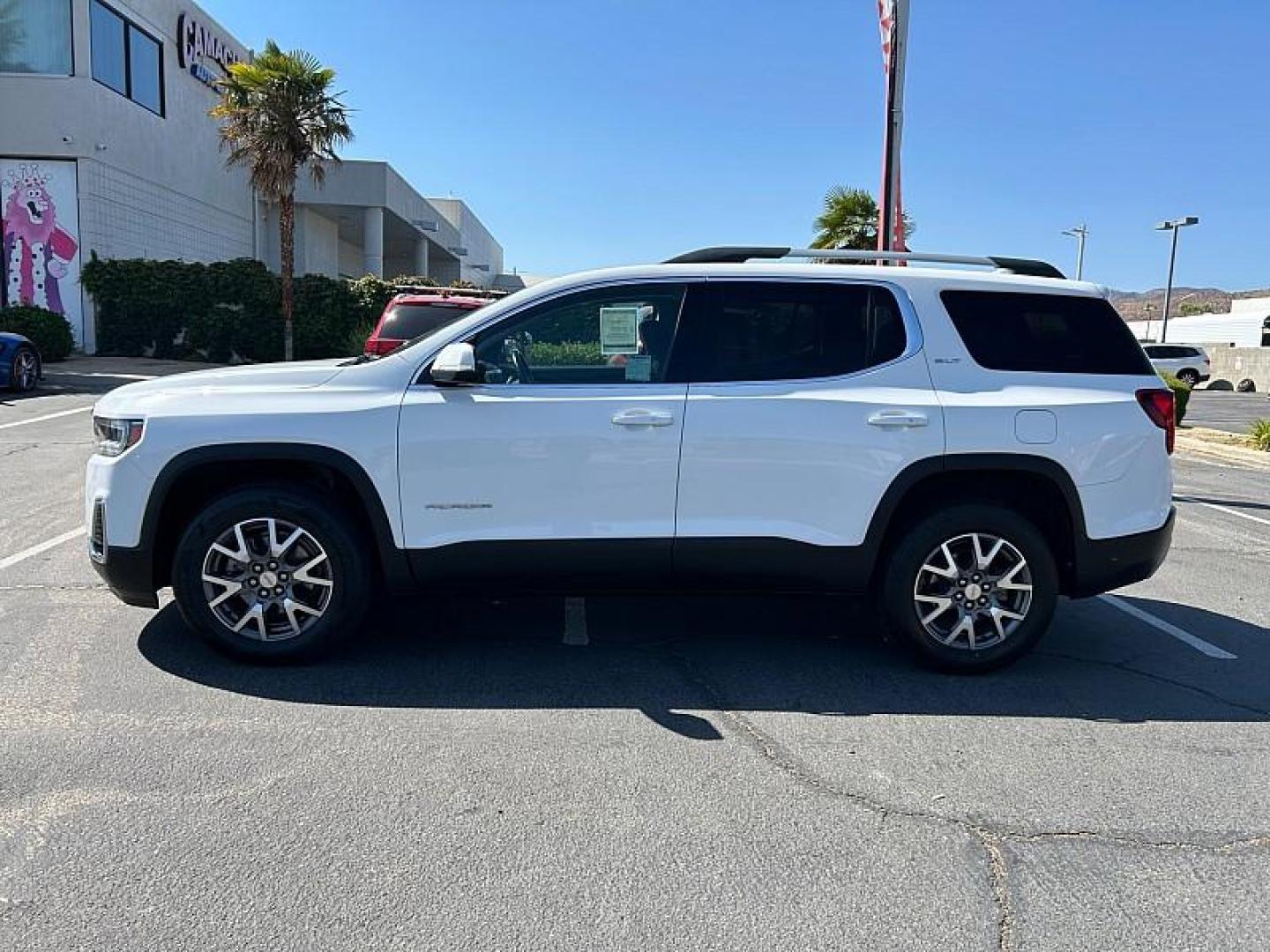 2023 WHITE GMC Acadia (1GKKNML46PZ) with an V6 3.6 Liter engine, Automatic 9-Spd transmission, located at 412 Auto Vista Drive, Palmdale, 93551, (661) 945-0620, 34.592636, -118.136681 - Photo#5