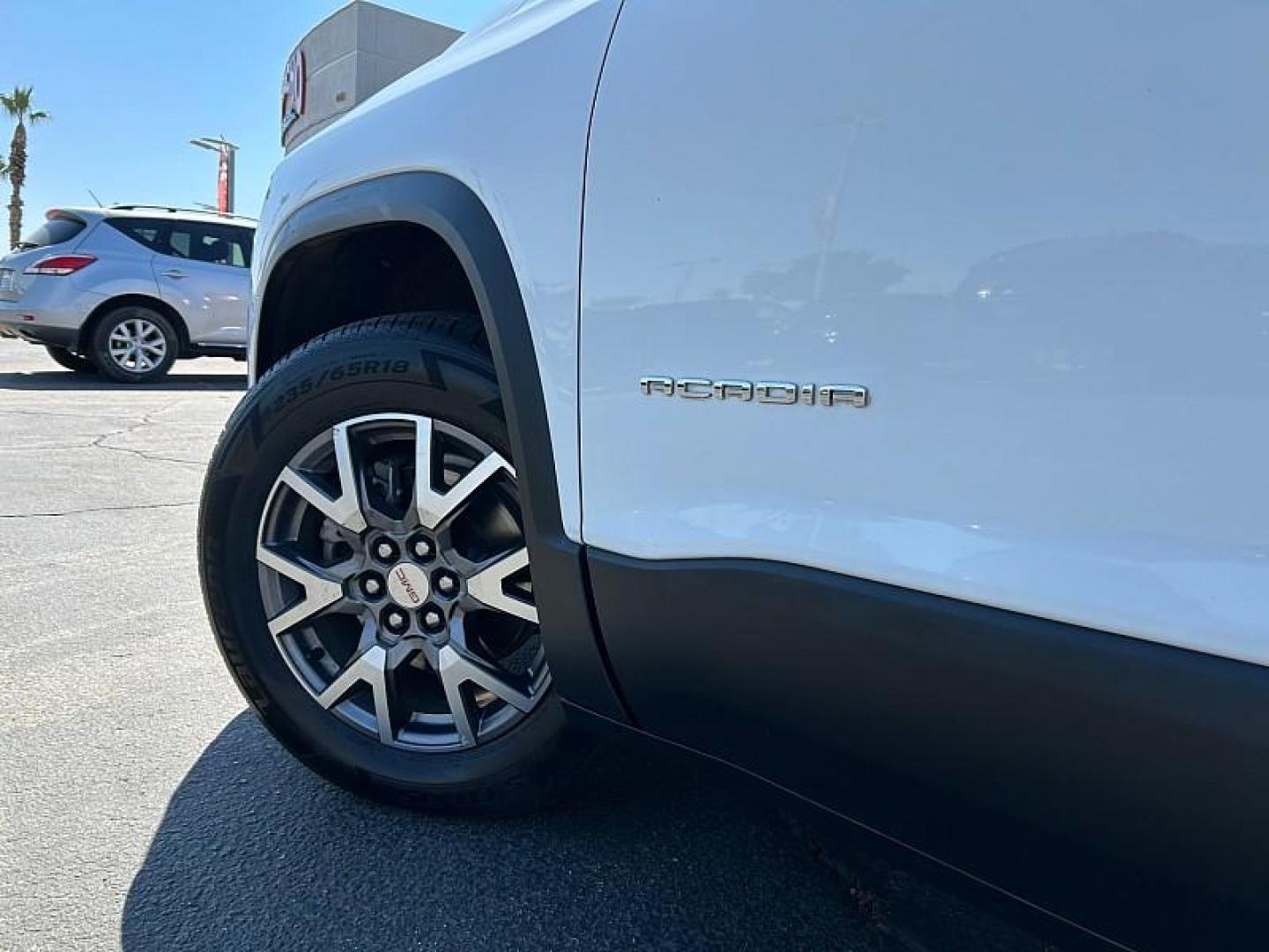 2023 WHITE GMC Acadia (1GKKNML46PZ) with an V6 3.6 Liter engine, Automatic 9-Spd transmission, located at 412 Auto Vista Drive, Palmdale, 93551, (661) 945-0620, 34.592636, -118.136681 - Photo#7