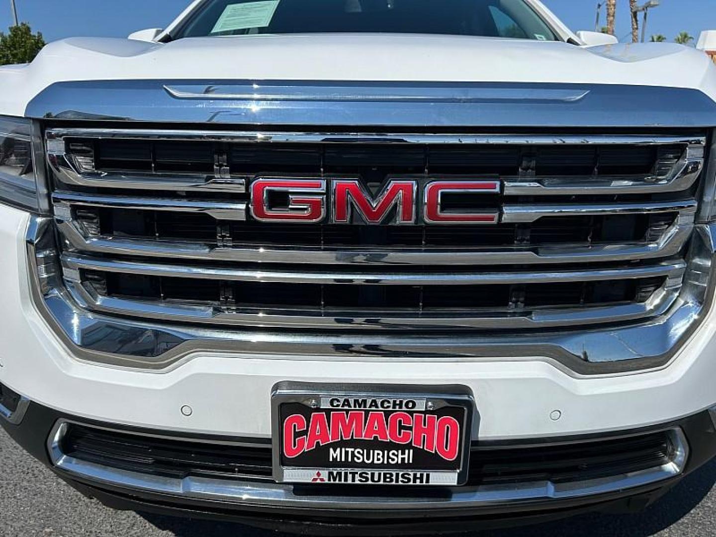 2023 WHITE GMC Acadia (1GKKNML46PZ) with an V6 3.6 Liter engine, Automatic 9-Spd transmission, located at 412 Auto Vista Drive, Palmdale, 93551, (661) 945-0620, 34.592636, -118.136681 - Photo#9