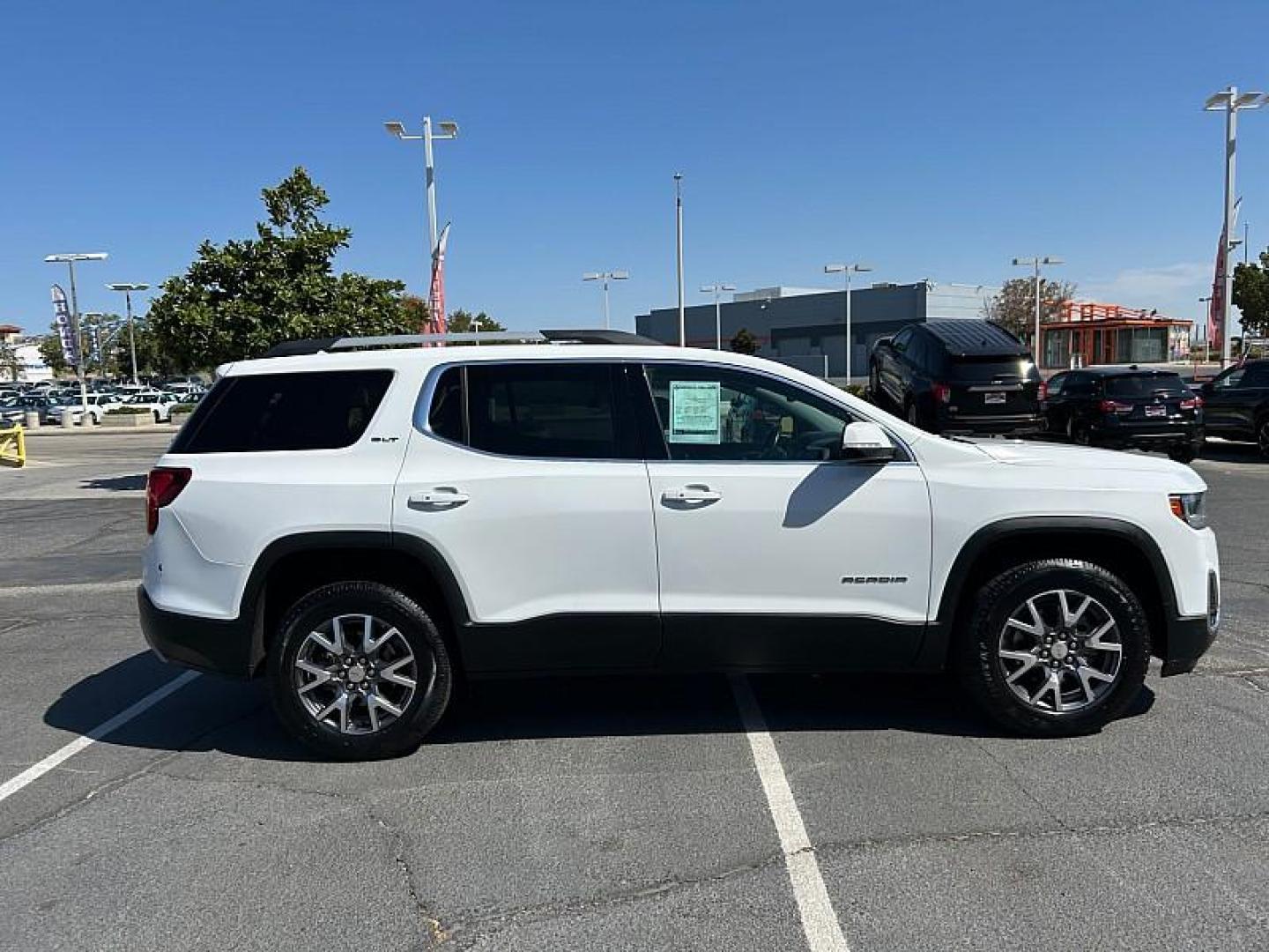 2023 WHITE GMC Acadia (1GKKNML46PZ) with an V6 3.6 Liter engine, Automatic 9-Spd transmission, located at 412 Auto Vista Drive, Palmdale, 93551, (661) 945-0620, 34.592636, -118.136681 - Photo#10
