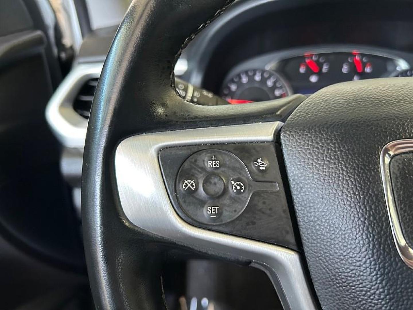 2023 WHITE GMC Acadia (1GKKNML46PZ) with an V6 3.6 Liter engine, Automatic 9-Spd transmission, located at 412 Auto Vista Drive, Palmdale, 93551, (661) 945-0620, 34.592636, -118.136681 - Photo#25