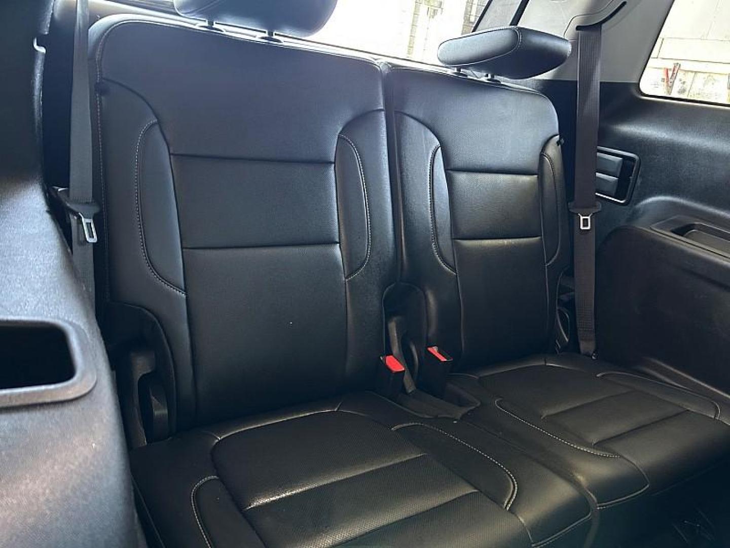 2023 WHITE GMC Acadia (1GKKNML46PZ) with an V6 3.6 Liter engine, Automatic 9-Spd transmission, located at 412 Auto Vista Drive, Palmdale, 93551, (661) 945-0620, 34.592636, -118.136681 - Photo#29