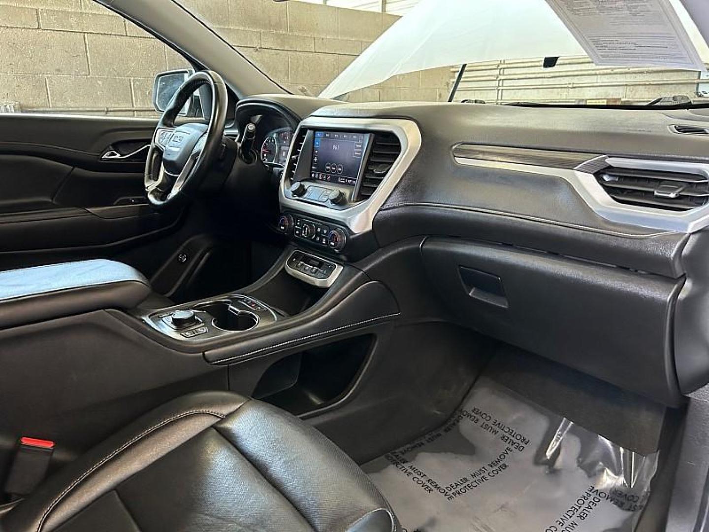 2023 WHITE GMC Acadia (1GKKNML46PZ) with an V6 3.6 Liter engine, Automatic 9-Spd transmission, located at 412 Auto Vista Drive, Palmdale, 93551, (661) 945-0620, 34.592636, -118.136681 - Photo#31