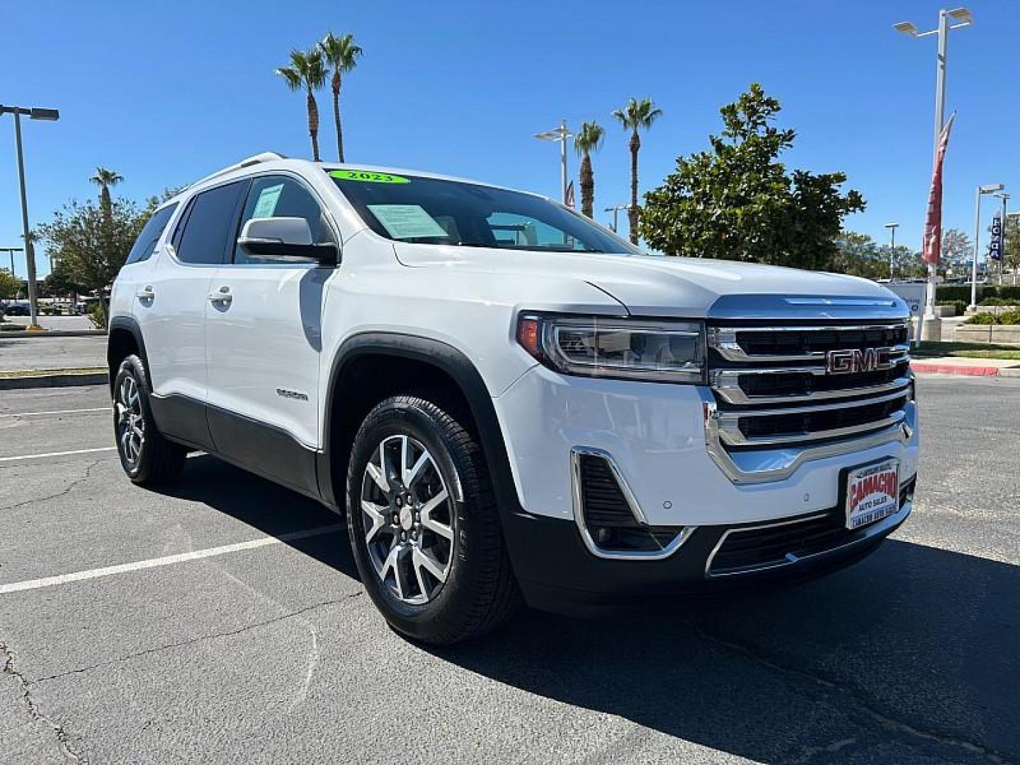 2023 WHITE GMC Acadia (1GKKNML49PZ) with an V6 3.6 Liter engine, Automatic 9-Spd transmission, located at 412 Auto Vista Drive, Palmdale, 93551, (661) 945-0620, 34.592636, -118.136681 - Photo#0