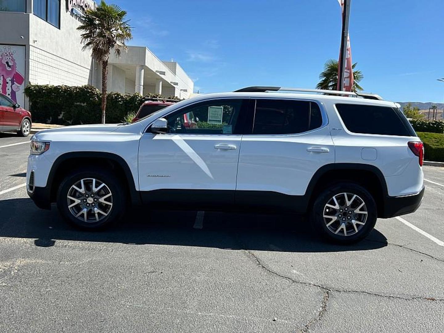 2023 WHITE GMC Acadia (1GKKNML49PZ) with an V6 3.6 Liter engine, Automatic 9-Spd transmission, located at 412 Auto Vista Drive, Palmdale, 93551, (661) 945-0620, 34.592636, -118.136681 - Photo#3