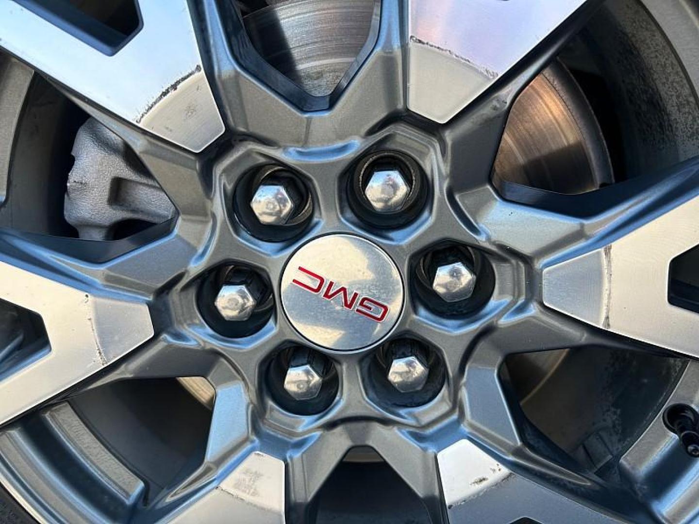 2023 WHITE GMC Acadia (1GKKNML49PZ) with an V6 3.6 Liter engine, Automatic 9-Spd transmission, located at 412 Auto Vista Drive, Palmdale, 93551, (661) 945-0620, 34.592636, -118.136681 - Photo#13