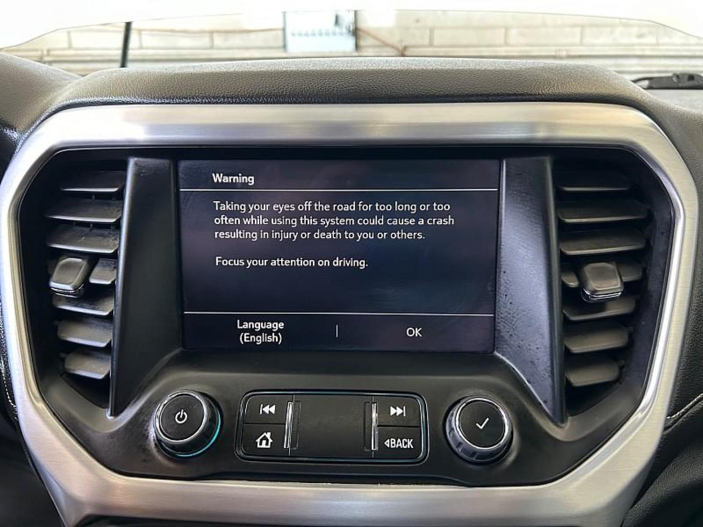 2023 WHITE GMC Acadia (1GKKNML49PZ) with an V6 3.6 Liter engine, Automatic 9-Spd transmission, located at 412 Auto Vista Drive, Palmdale, 93551, (661) 945-0620, 34.592636, -118.136681 - Photo#21