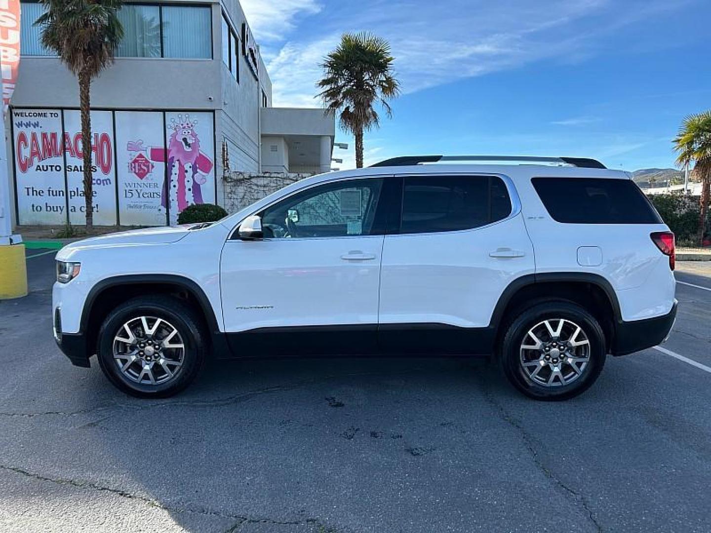 2023 WHITE GMC Acadia (1GKKNML47PZ) with an V6 3.6 Liter engine, Automatic 9-Spd transmission, located at 412 Auto Vista Drive, Palmdale, 93551, (661) 945-0620, 34.592636, -118.136681- Photo#6