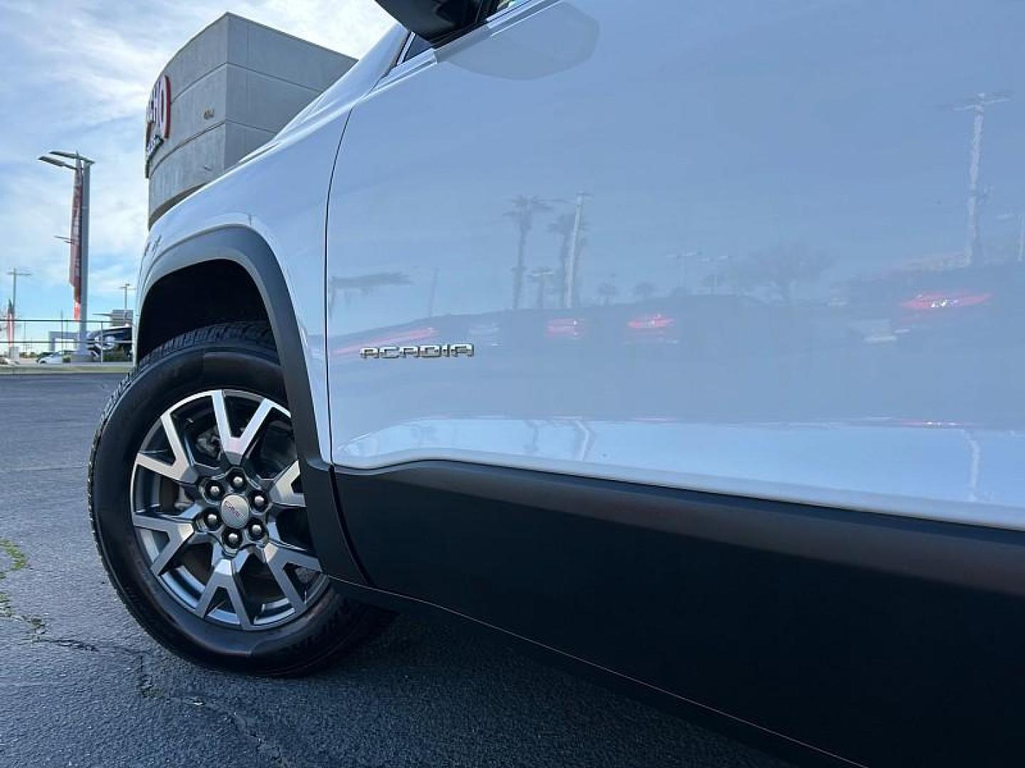 2023 WHITE GMC Acadia (1GKKNML47PZ) with an V6 3.6 Liter engine, Automatic 9-Spd transmission, located at 412 Auto Vista Drive, Palmdale, 93551, (661) 945-0620, 34.592636, -118.136681- Photo#9