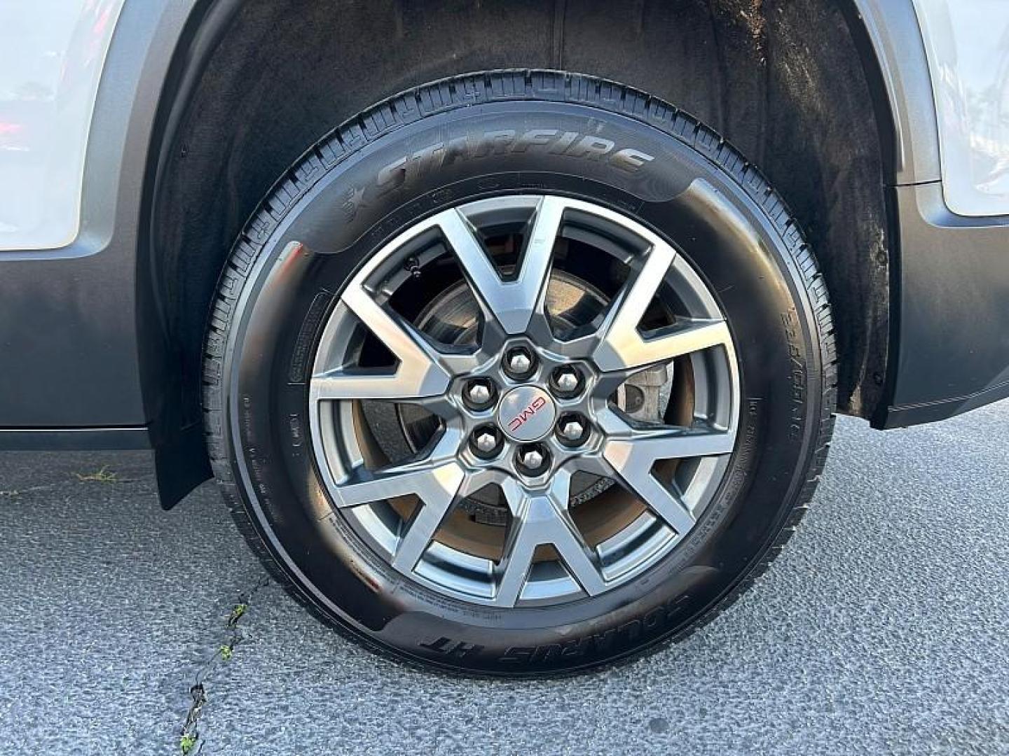 2023 WHITE GMC Acadia (1GKKNML47PZ) with an V6 3.6 Liter engine, Automatic 9-Spd transmission, located at 412 Auto Vista Drive, Palmdale, 93551, (661) 945-0620, 34.592636, -118.136681- Photo#16