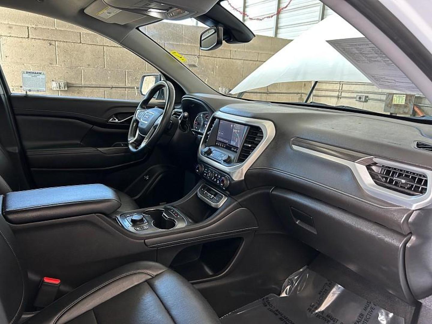 2023 WHITE GMC Acadia (1GKKNML47PZ) with an V6 3.6 Liter engine, Automatic 9-Spd transmission, located at 412 Auto Vista Drive, Palmdale, 93551, (661) 945-0620, 34.592636, -118.136681- Photo#25