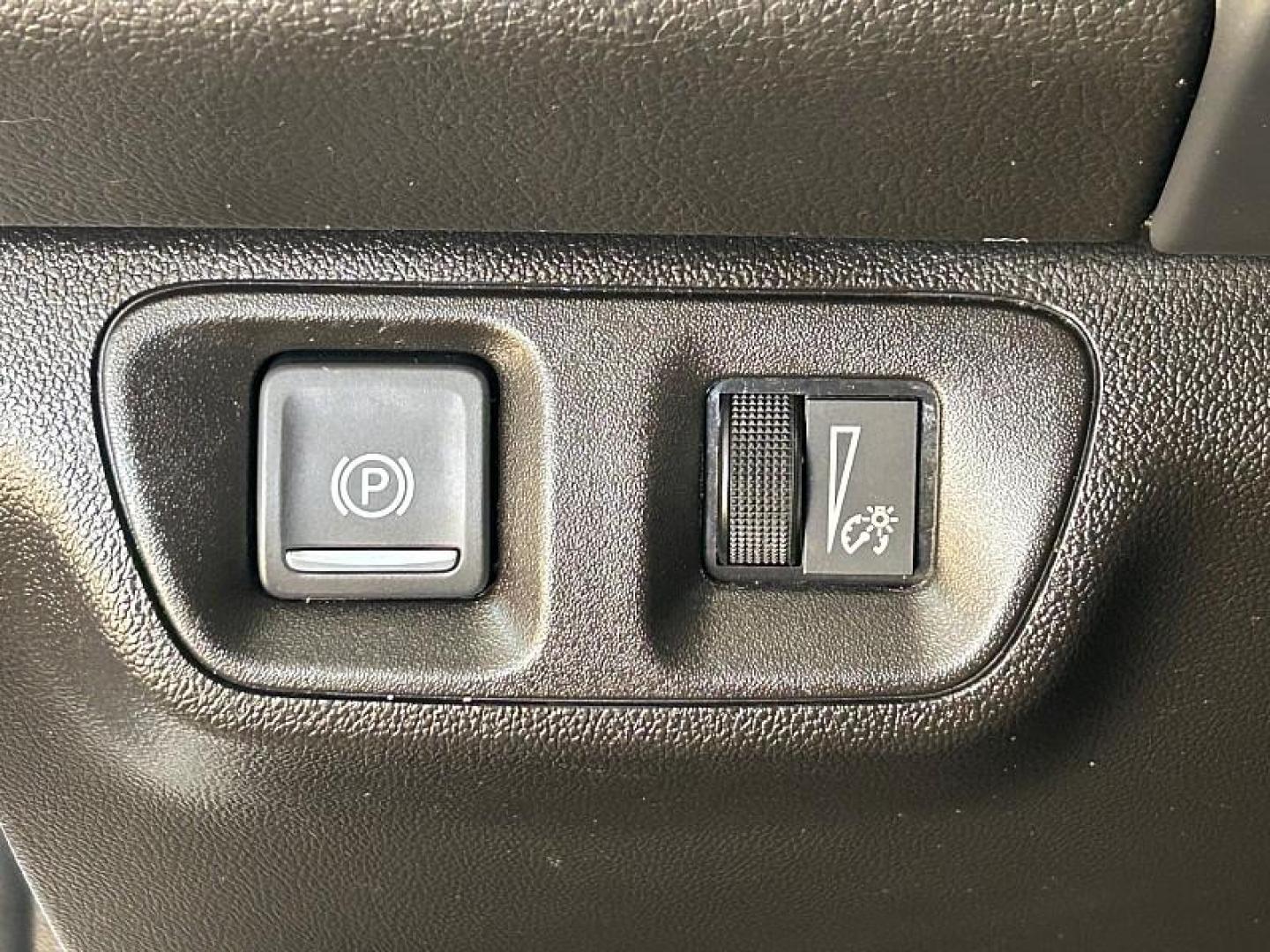 2023 WHITE GMC Acadia (1GKKNML47PZ) with an V6 3.6 Liter engine, Automatic 9-Spd transmission, located at 412 Auto Vista Drive, Palmdale, 93551, (661) 945-0620, 34.592636, -118.136681- Photo#27