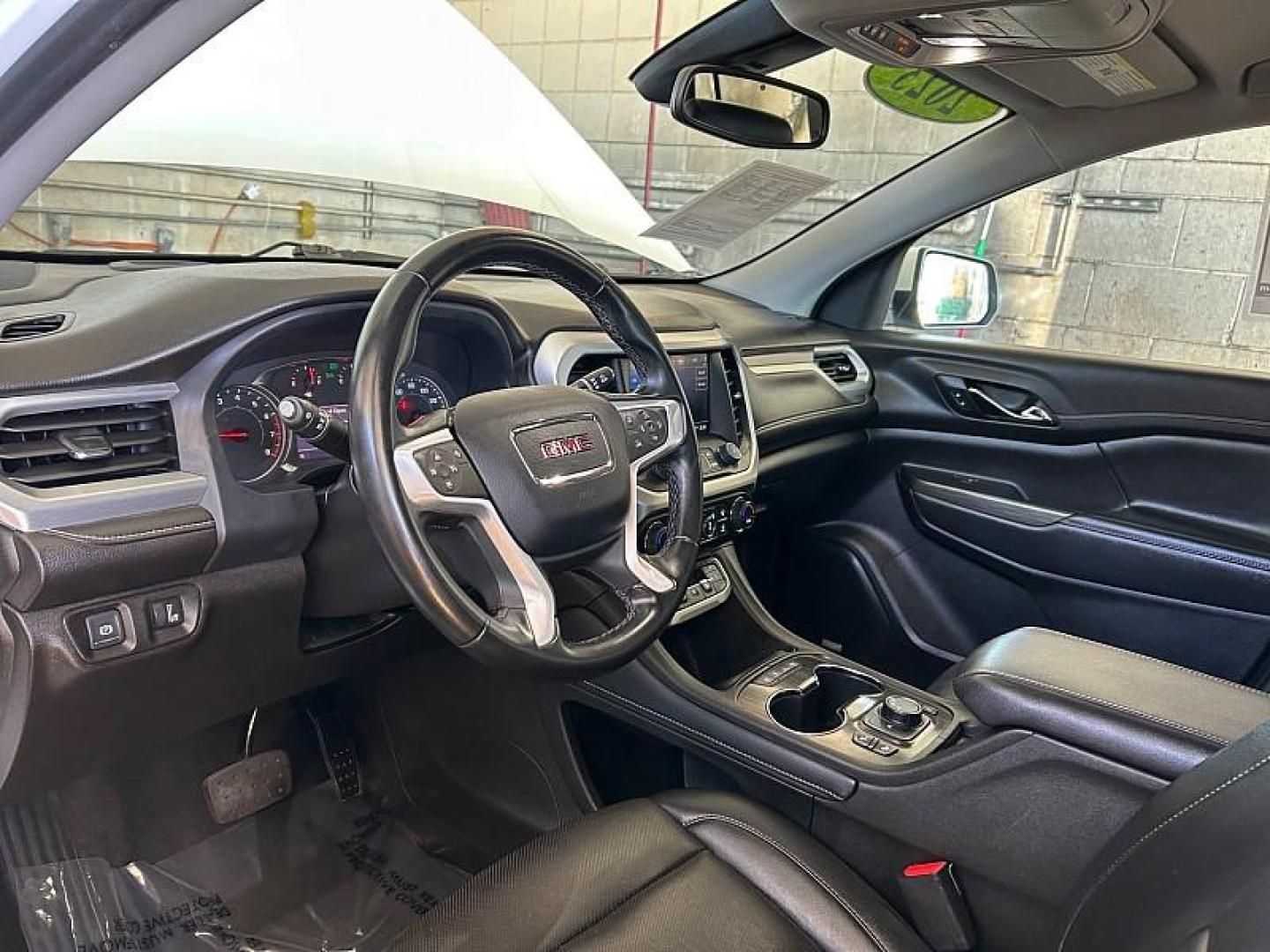2023 WHITE GMC Acadia (1GKKNML42PZ) with an V6 3.6 Liter engine, Automatic 9-Spd transmission, located at 412 Auto Vista Drive, Palmdale, 93551, (661) 945-0620, 34.592636, -118.136681 - Photo#23