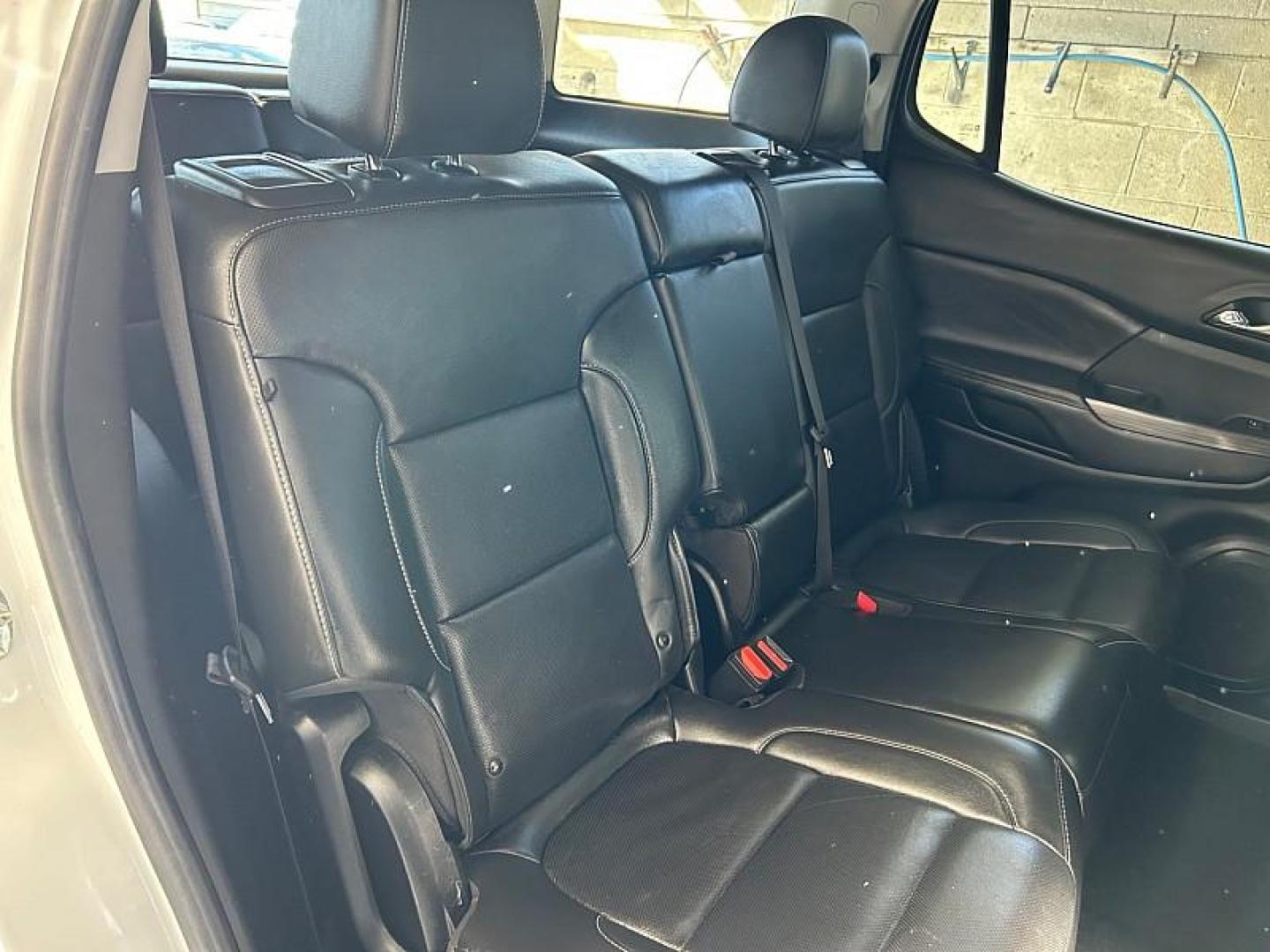 2023 WHITE GMC Acadia (1GKKNML42PZ) with an V6 3.6 Liter engine, Automatic 9-Spd transmission, located at 412 Auto Vista Drive, Palmdale, 93551, (661) 945-0620, 34.592636, -118.136681 - Photo#30