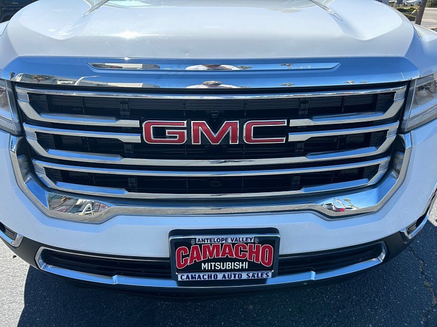 2023 White GMC Acadia (1GKKNUL42PZ) , Automatic 9-Spd transmission, located at 412 Auto Vista Drive, Palmdale, 93551, (661) 945-0620, 34.592636, -118.136681- Photo#8