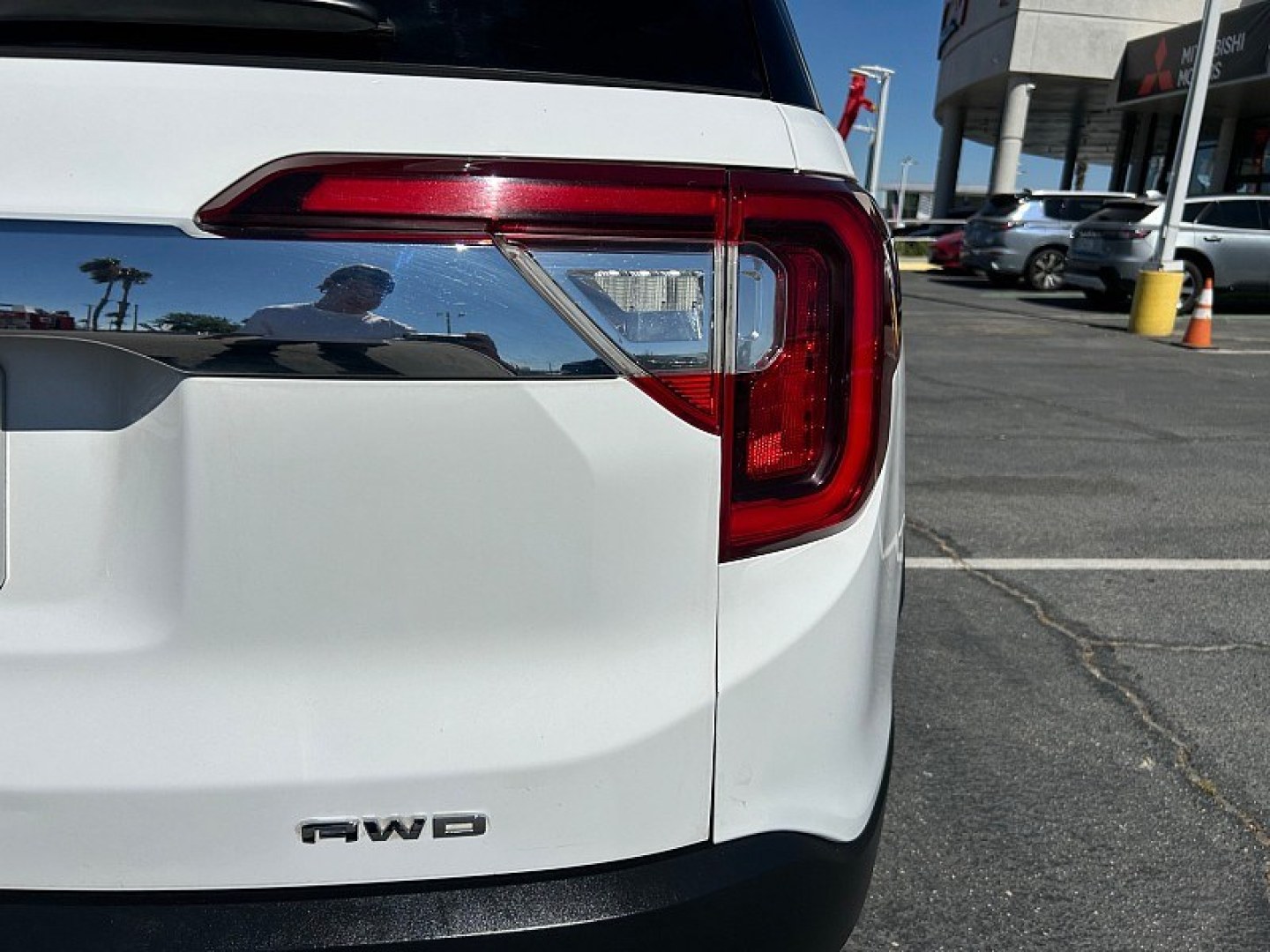 2023 White GMC Acadia (1GKKNUL42PZ) , Automatic 9-Spd transmission, located at 412 Auto Vista Drive, Palmdale, 93551, (661) 945-0620, 34.592636, -118.136681- Photo#14