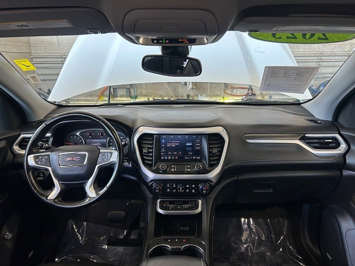 2023 White GMC Acadia (1GKKNUL42PZ) , Automatic 9-Spd transmission, located at 412 Auto Vista Drive, Palmdale, 93551, (661) 945-0620, 34.592636, -118.136681- Photo#18