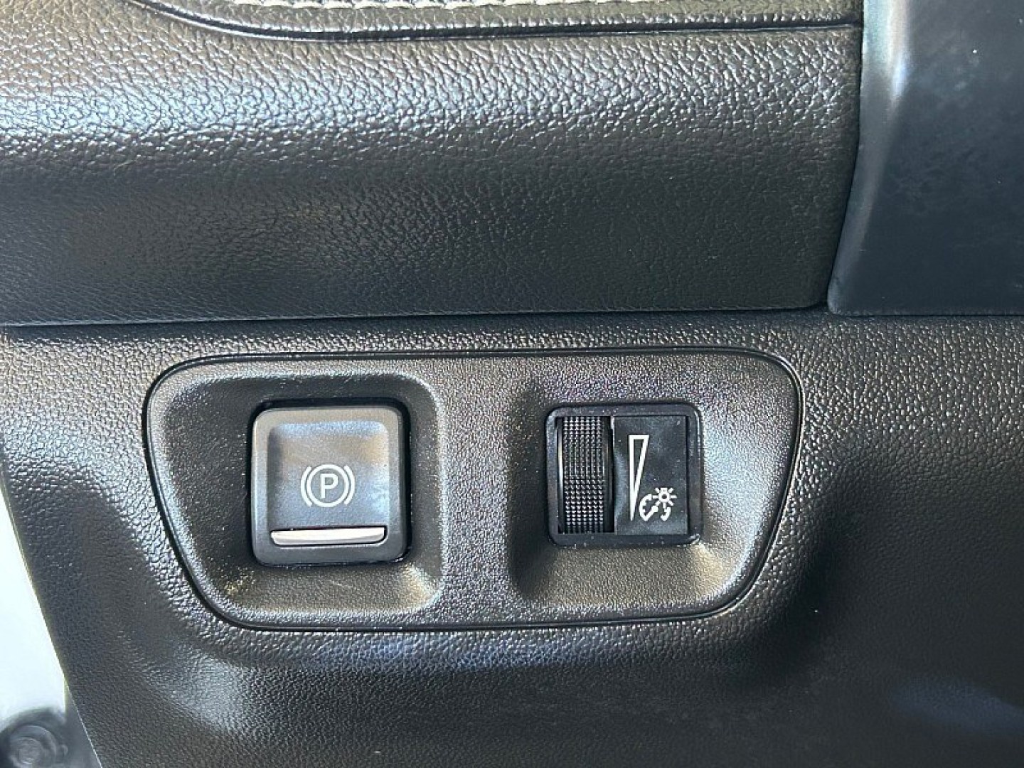 2023 White GMC Acadia (1GKKNUL42PZ) , Automatic 9-Spd transmission, located at 412 Auto Vista Drive, Palmdale, 93551, (661) 945-0620, 34.592636, -118.136681- Photo#24