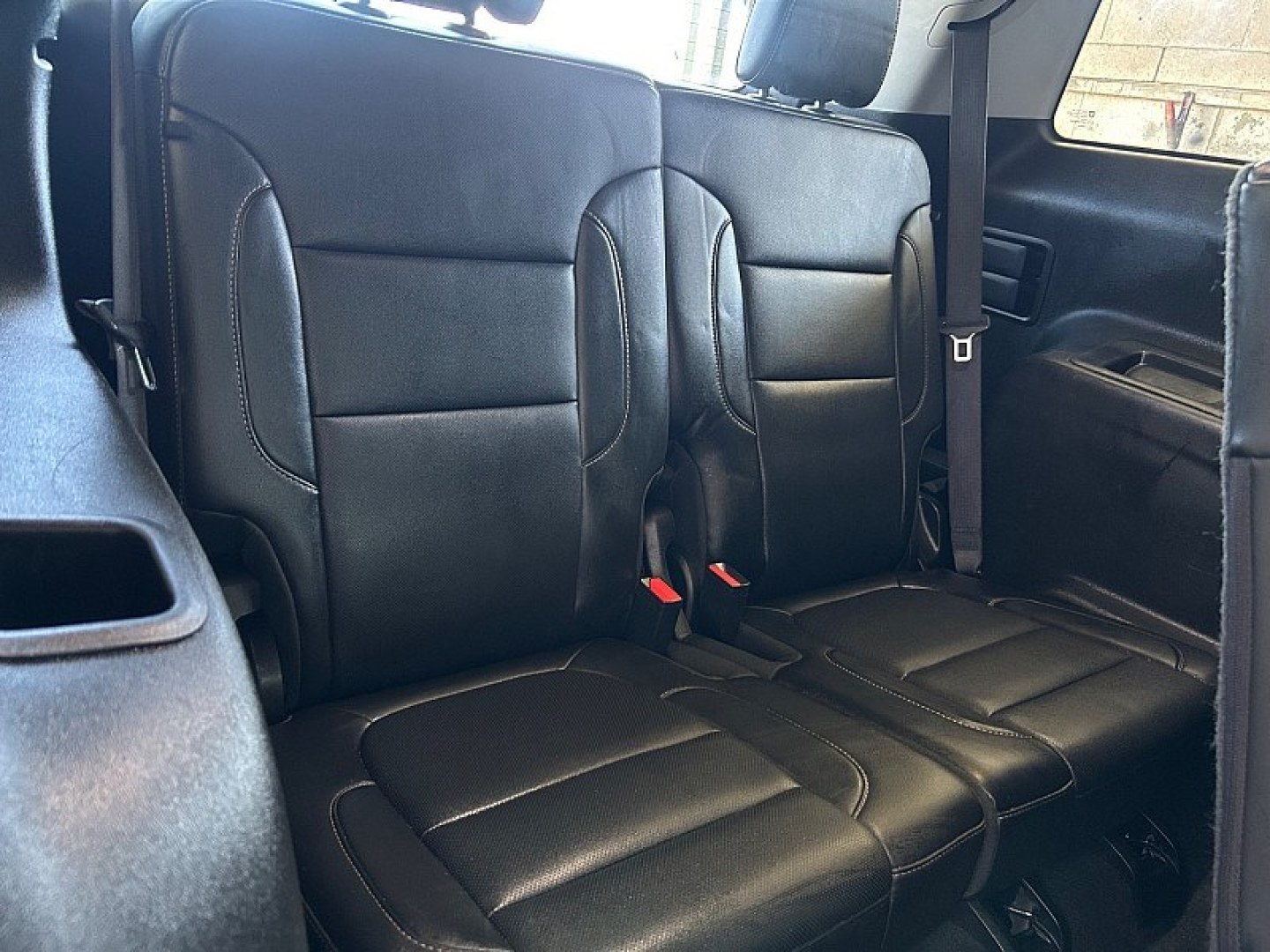 2023 White GMC Acadia (1GKKNUL42PZ) , Automatic 9-Spd transmission, located at 412 Auto Vista Drive, Palmdale, 93551, (661) 945-0620, 34.592636, -118.136681- Photo#26