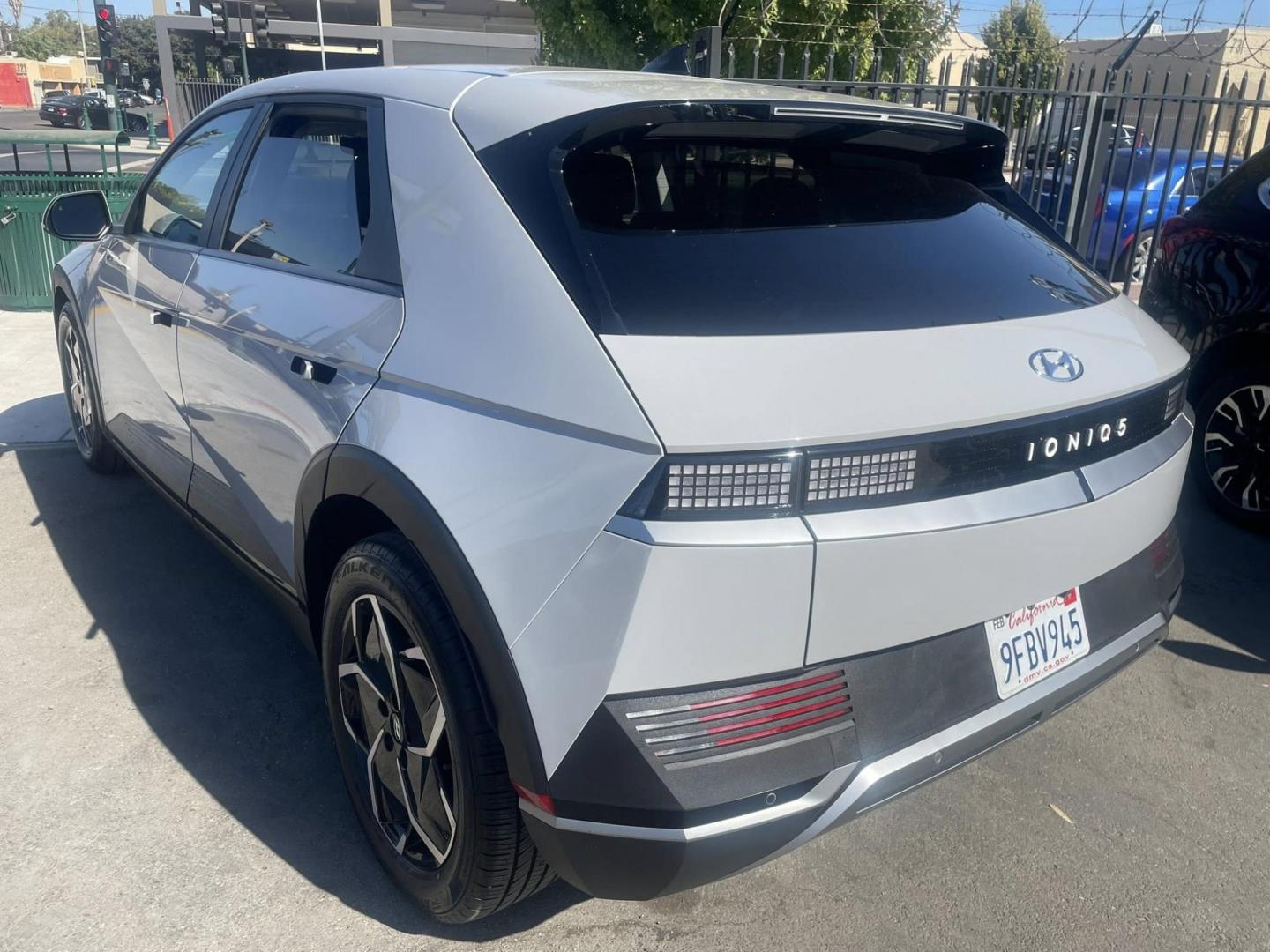 2023 Hyundai Ioniq 5 SE (KM8KM4AE9PU) with an ELECTRIC engine, 1A transmission, located at 744 E Miner Ave, Stockton, CA, 95202, (209) 944-5770, 37.956863, -121.282082 - PLUS TAXES AND FEES NO CHARGER AVAILABLE - Photo#7
