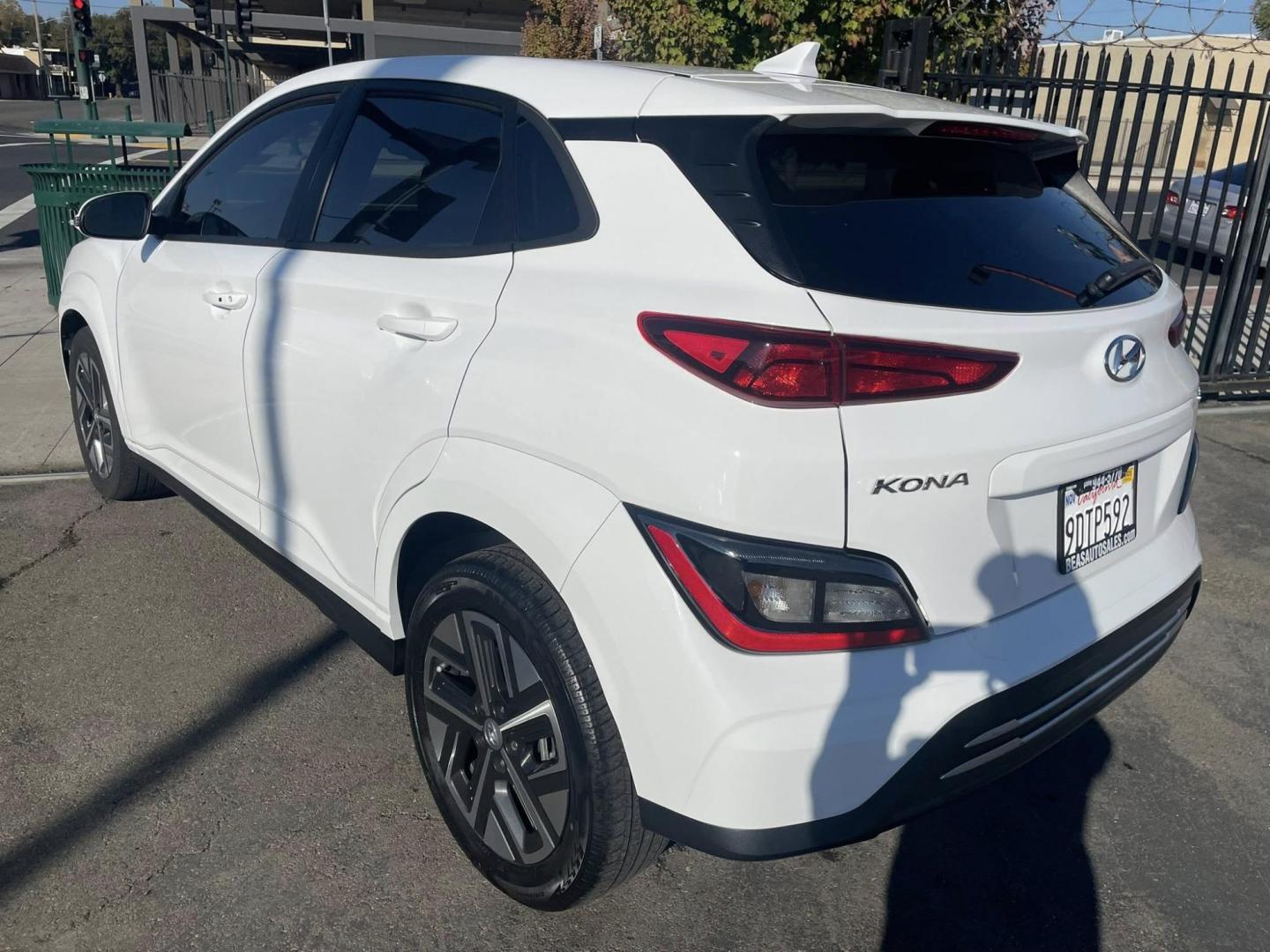 2023 Hyundai Kona EV SEL (KM8K23AG1PU) with an ELECTRIC engine, 1A transmission, located at 744 E Miner Ave, Stockton, CA, 95202, (209) 944-5770, 37.956863, -121.282082 - PLUS TAXES AND FEES - Photo#9