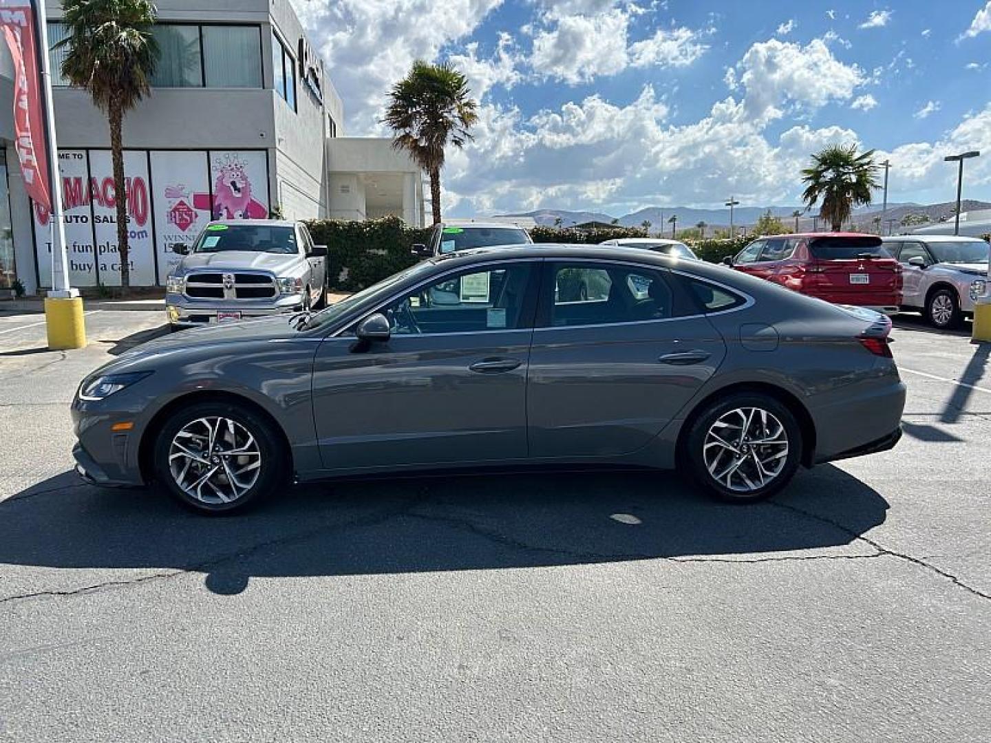 2023 GRAY Hyundai Sonata (KMHL14JA5PA) with an 4-Cyl 2.5 Liter engine, Automatic 8-Spd w/Overdrive and Shiftronic transmission, located at 412 Auto Vista Drive, Palmdale, 93551, (661) 945-0620, 34.592636, -118.136681 - Photo#7