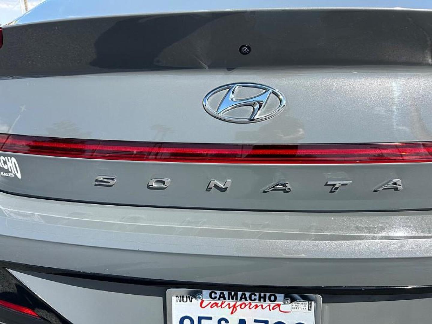 2023 GRAY Hyundai Sonata (KMHL14JA5PA) with an 4-Cyl 2.5 Liter engine, Automatic 8-Spd w/Overdrive and Shiftronic transmission, located at 412 Auto Vista Drive, Palmdale, 93551, (661) 945-0620, 34.592636, -118.136681 - Photo#15