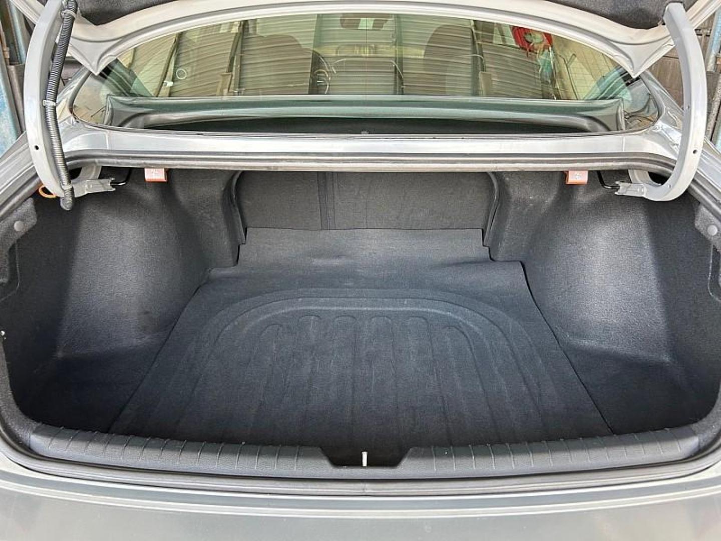 2023 GRAY Hyundai Sonata (KMHL14JA5PA) with an 4-Cyl 2.5 Liter engine, Automatic 8-Spd w/Overdrive and Shiftronic transmission, located at 412 Auto Vista Drive, Palmdale, 93551, (661) 945-0620, 34.592636, -118.136681 - Photo#25