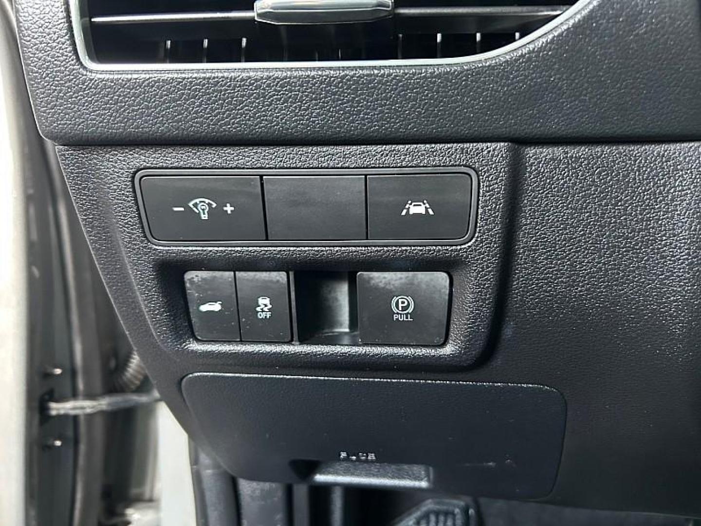 2023 GRAY Hyundai Sonata (KMHL14JA5PA) with an 4-Cyl 2.5 Liter engine, Automatic 8-Spd w/Overdrive and Shiftronic transmission, located at 412 Auto Vista Drive, Palmdale, 93551, (661) 945-0620, 34.592636, -118.136681 - Photo#28