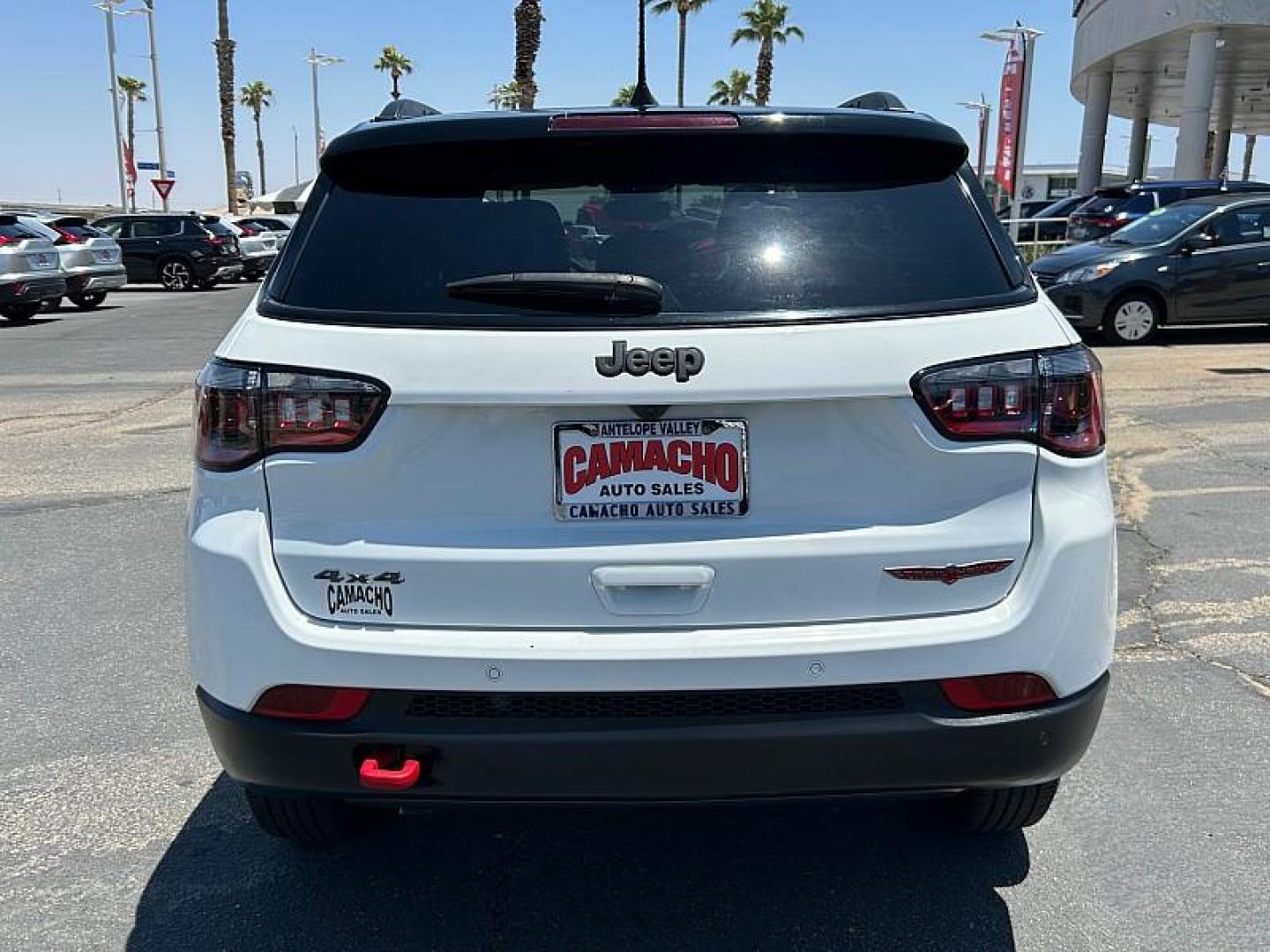 2023 WHITE Jeep Compass (3C4NJDDN2PT) with an 4-Cyl Turbo 2.0 Liter engine, Automatic 8-Spd transmission, located at 412 Auto Vista Drive, Palmdale, 93551, (661) 945-0620, 34.592636, -118.136681 - Photo#3