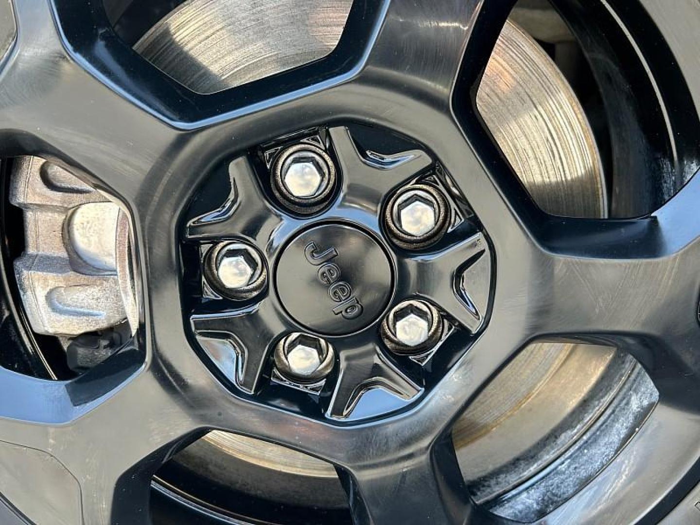 2023 WHITE Jeep Compass (3C4NJDDN2PT) with an 4-Cyl Turbo 2.0 Liter engine, Automatic 8-Spd transmission, located at 412 Auto Vista Drive, Palmdale, 93551, (661) 945-0620, 34.592636, -118.136681 - Photo#9