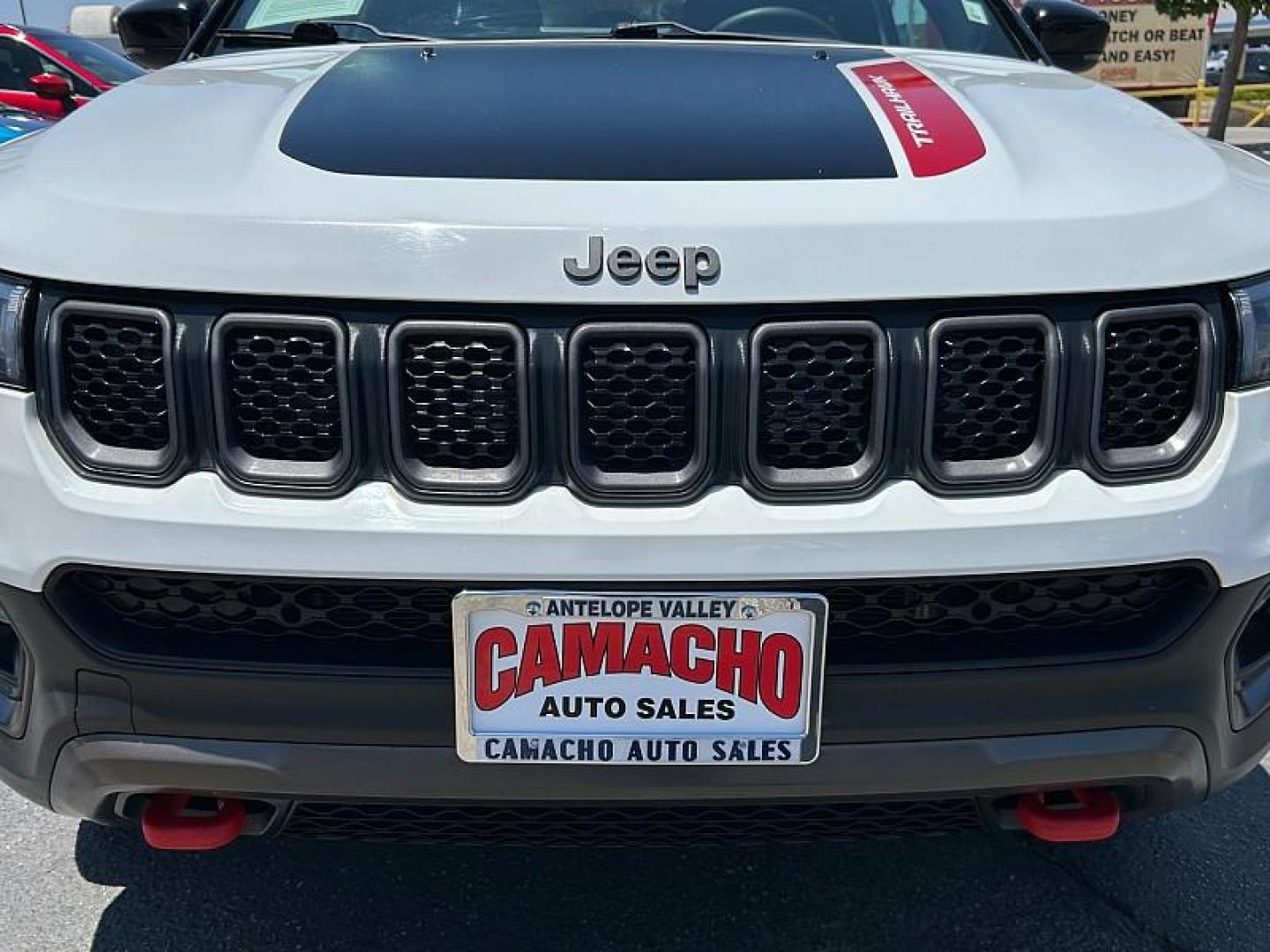 2023 WHITE Jeep Compass (3C4NJDDN2PT) with an 4-Cyl Turbo 2.0 Liter engine, Automatic 8-Spd transmission, located at 412 Auto Vista Drive, Palmdale, 93551, (661) 945-0620, 34.592636, -118.136681 - Photo#12