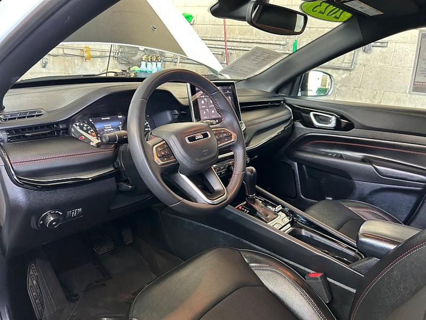 2023 WHITE Jeep Compass (3C4NJDDN2PT) with an 4-Cyl Turbo 2.0 Liter engine, Automatic 8-Spd transmission, located at 412 Auto Vista Drive, Palmdale, 93551, (661) 945-0620, 34.592636, -118.136681 - Photo#18