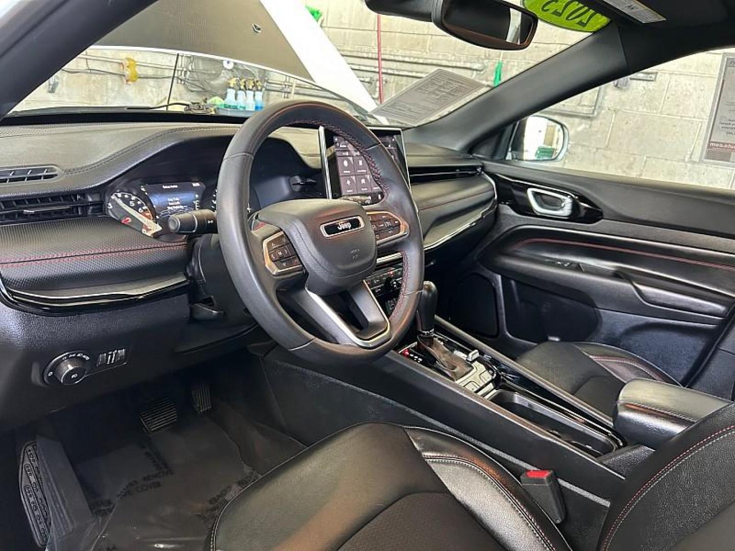 2023 WHITE Jeep Compass (3C4NJDDN2PT) with an 4-Cyl Turbo 2.0 Liter engine, Automatic 8-Spd transmission, located at 412 Auto Vista Drive, Palmdale, 93551, (661) 945-0620, 34.592636, -118.136681 - Photo#19