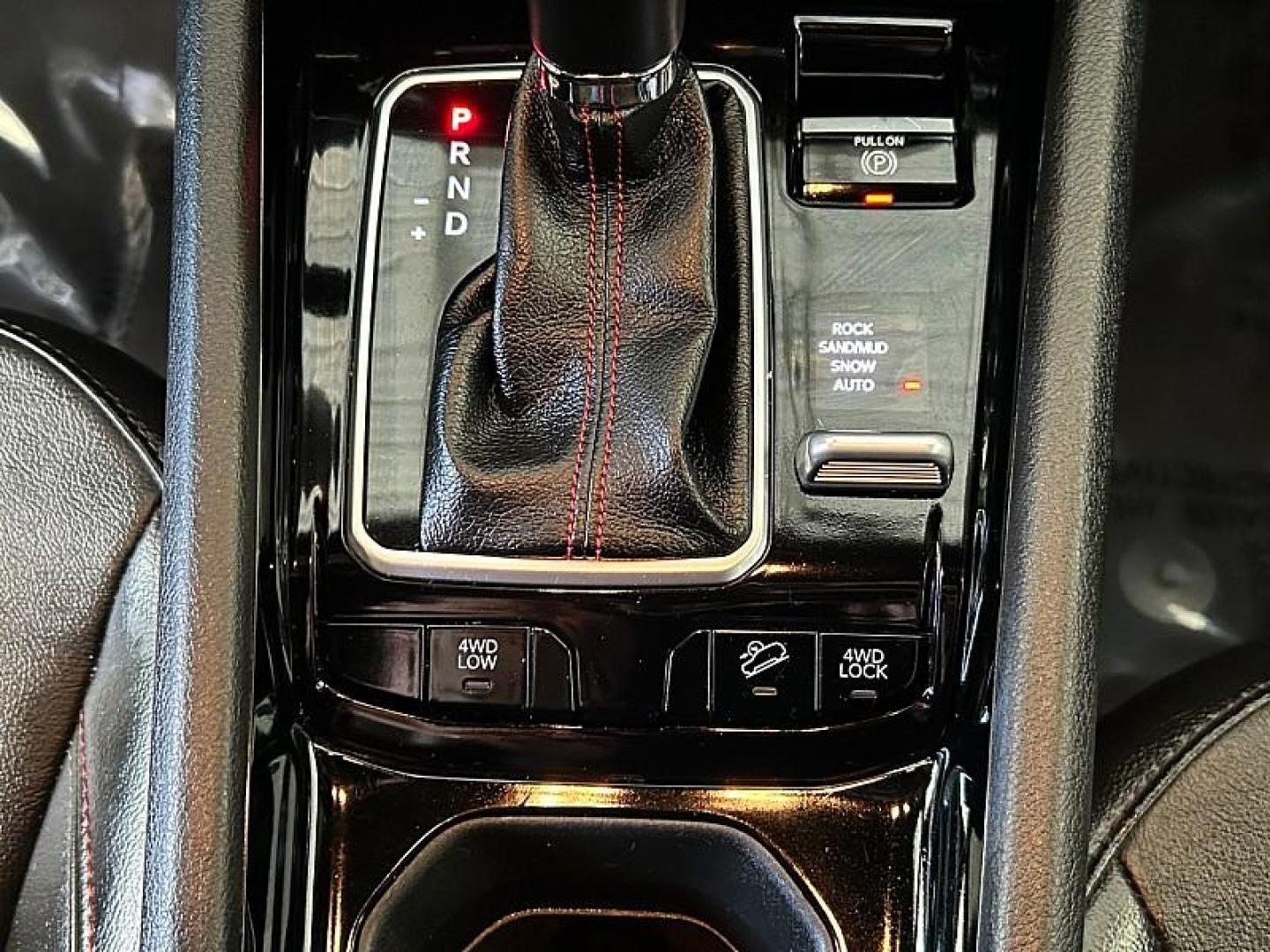 2023 WHITE Jeep Compass (3C4NJDDN2PT) with an 4-Cyl Turbo 2.0 Liter engine, Automatic 8-Spd transmission, located at 412 Auto Vista Drive, Palmdale, 93551, (661) 945-0620, 34.592636, -118.136681 - Photo#27