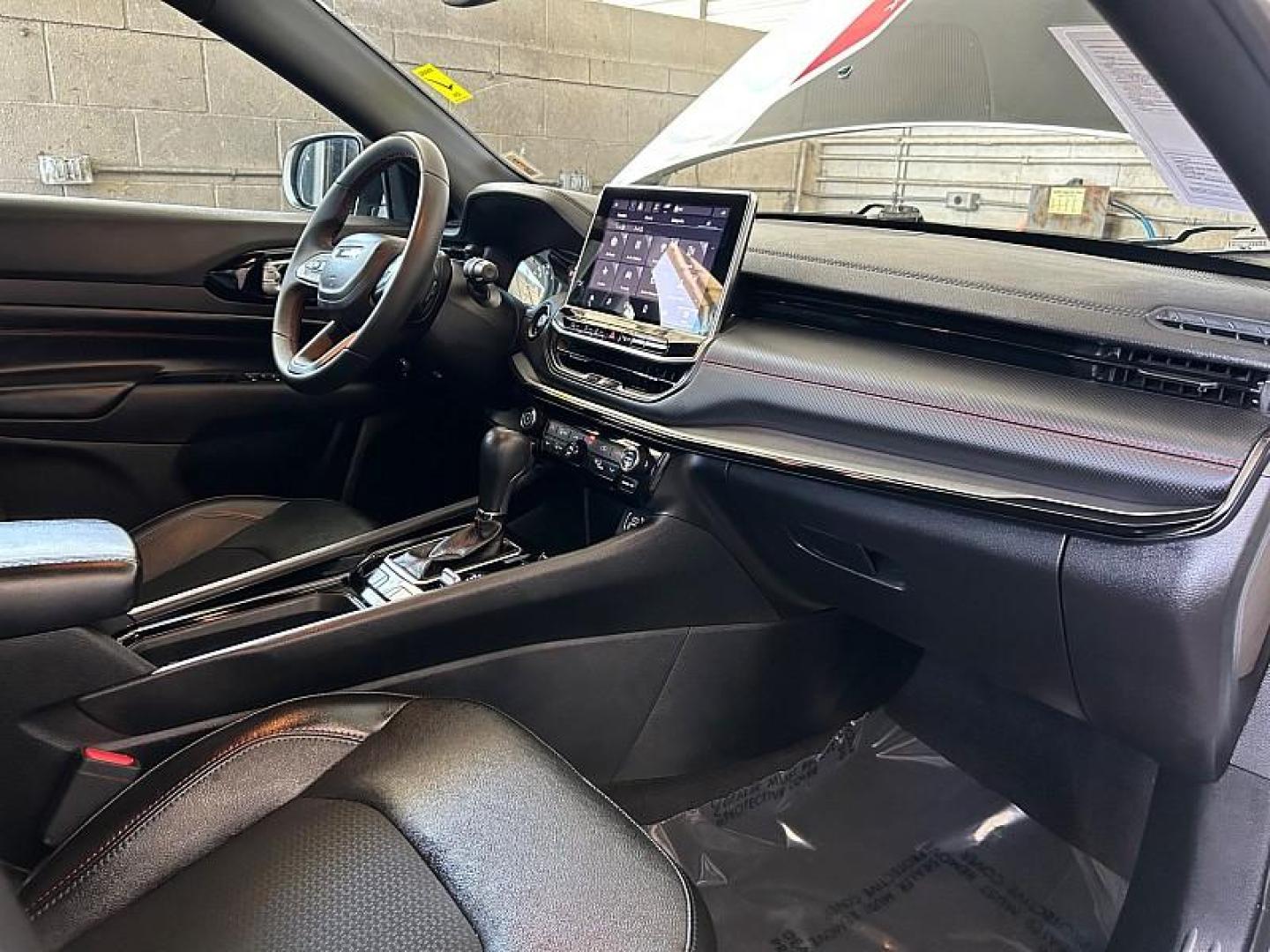 2023 WHITE Jeep Compass (3C4NJDDN2PT) with an 4-Cyl Turbo 2.0 Liter engine, Automatic 8-Spd transmission, located at 412 Auto Vista Drive, Palmdale, 93551, (661) 945-0620, 34.592636, -118.136681 - Photo#30