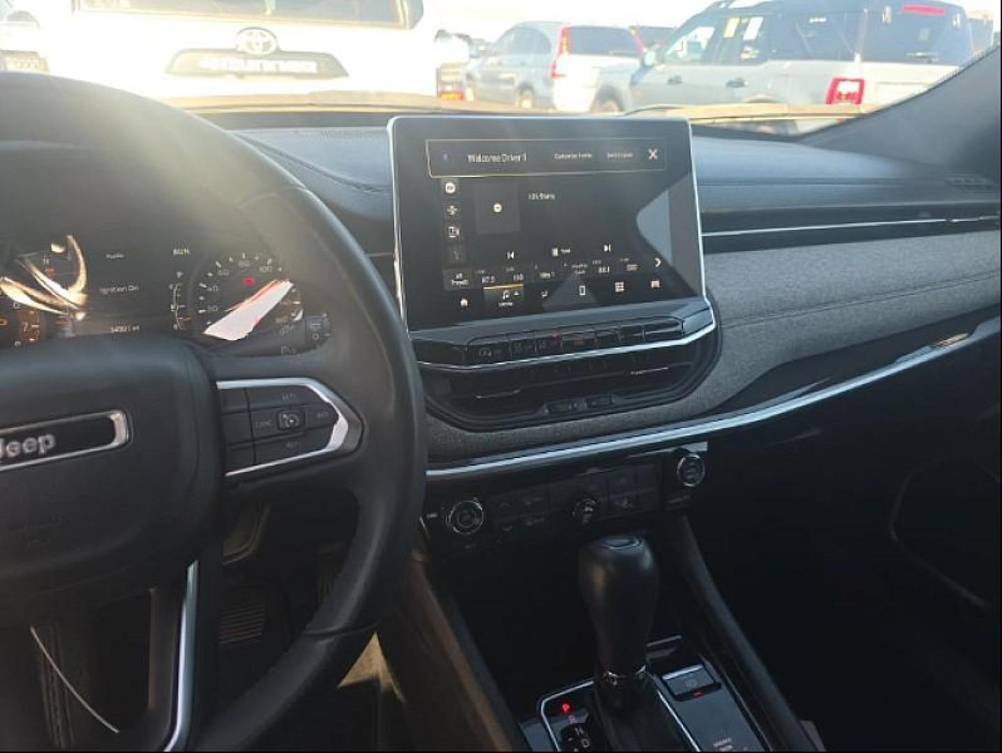 2023 WHITE Jeep Compass (3C4NJDBN6PT) with an 4-Cyl Turbo 2.0 Liter engine, Automatic 8-Spd transmission, located at 412 Auto Vista Drive, Palmdale, 93551, (661) 945-0620, 34.592636, -118.136681 - Photo#3