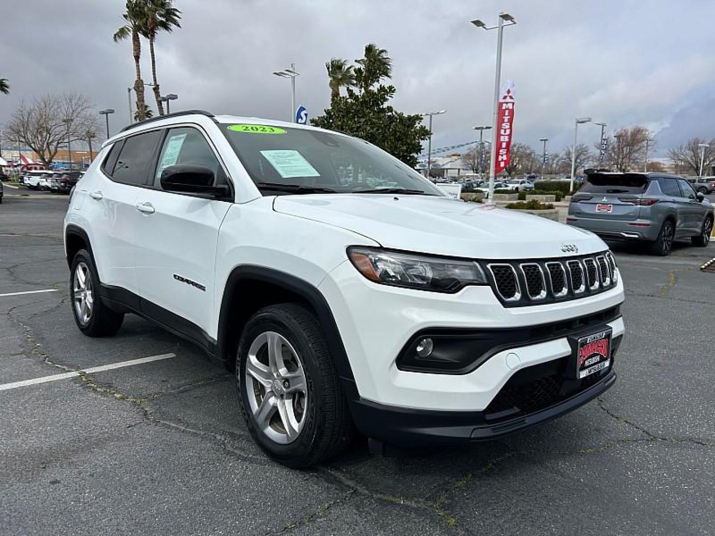 2023 WHITE Jeep Compass (3C4NJDBN2PT) with an 4-Cyl Turbo 2.0 Liter engine, Automatic 8-Spd transmission, located at 412 Auto Vista Drive, Palmdale, 93551, (661) 945-0620, 34.592636, -118.136681 - Photo#0