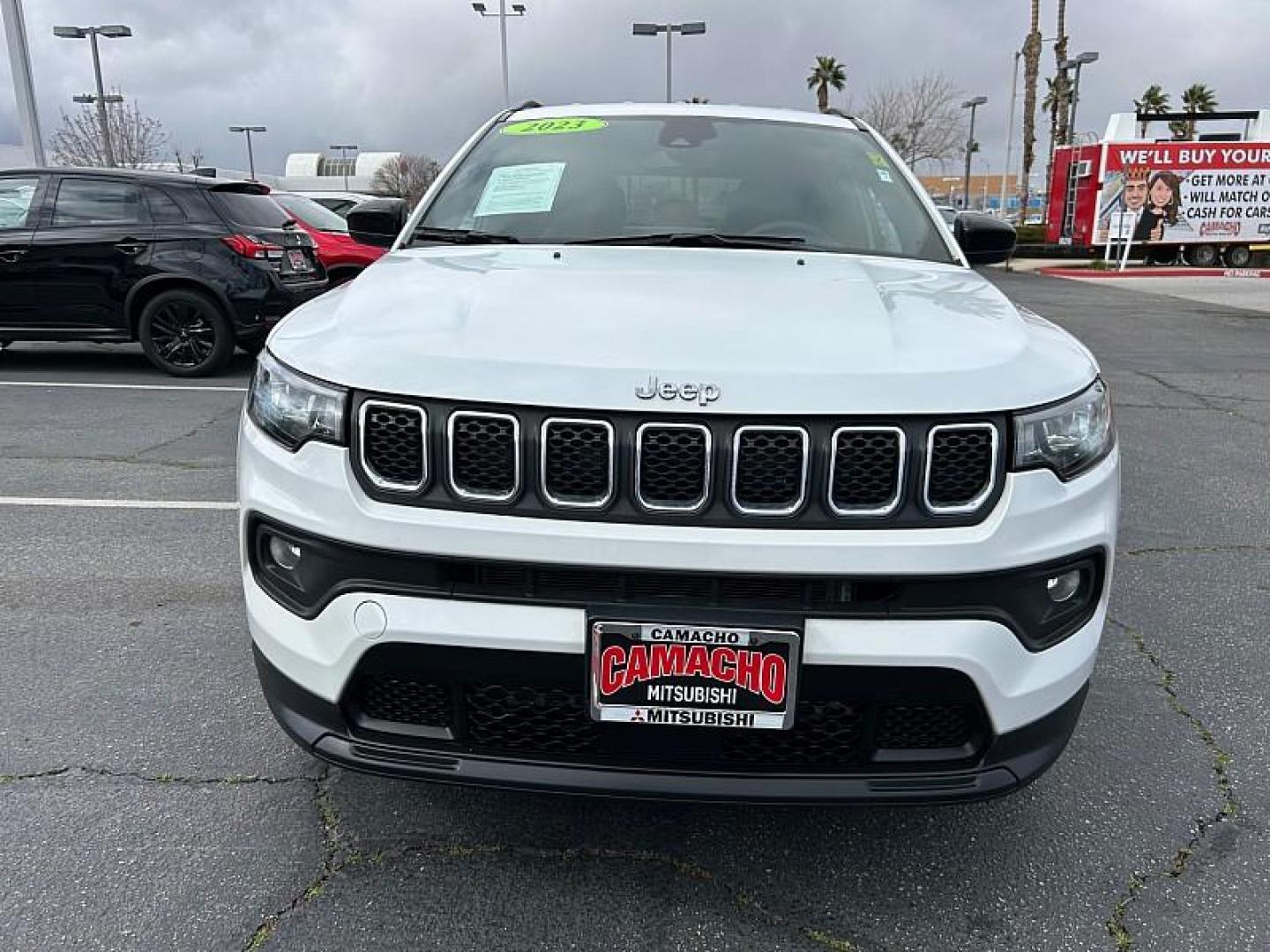 2023 WHITE Jeep Compass (3C4NJDBN2PT) with an 4-Cyl Turbo 2.0 Liter engine, Automatic 8-Spd transmission, located at 412 Auto Vista Drive, Palmdale, 93551, (661) 945-0620, 34.592636, -118.136681 - Photo#1