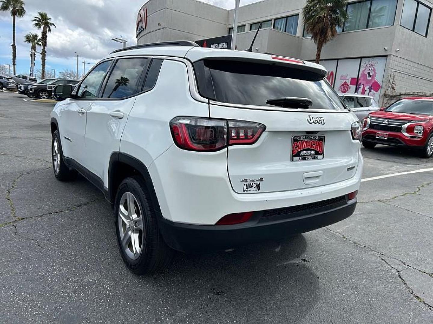 2023 WHITE Jeep Compass (3C4NJDBN2PT) with an 4-Cyl Turbo 2.0 Liter engine, Automatic 8-Spd transmission, located at 412 Auto Vista Drive, Palmdale, 93551, (661) 945-0620, 34.592636, -118.136681 - Photo#6