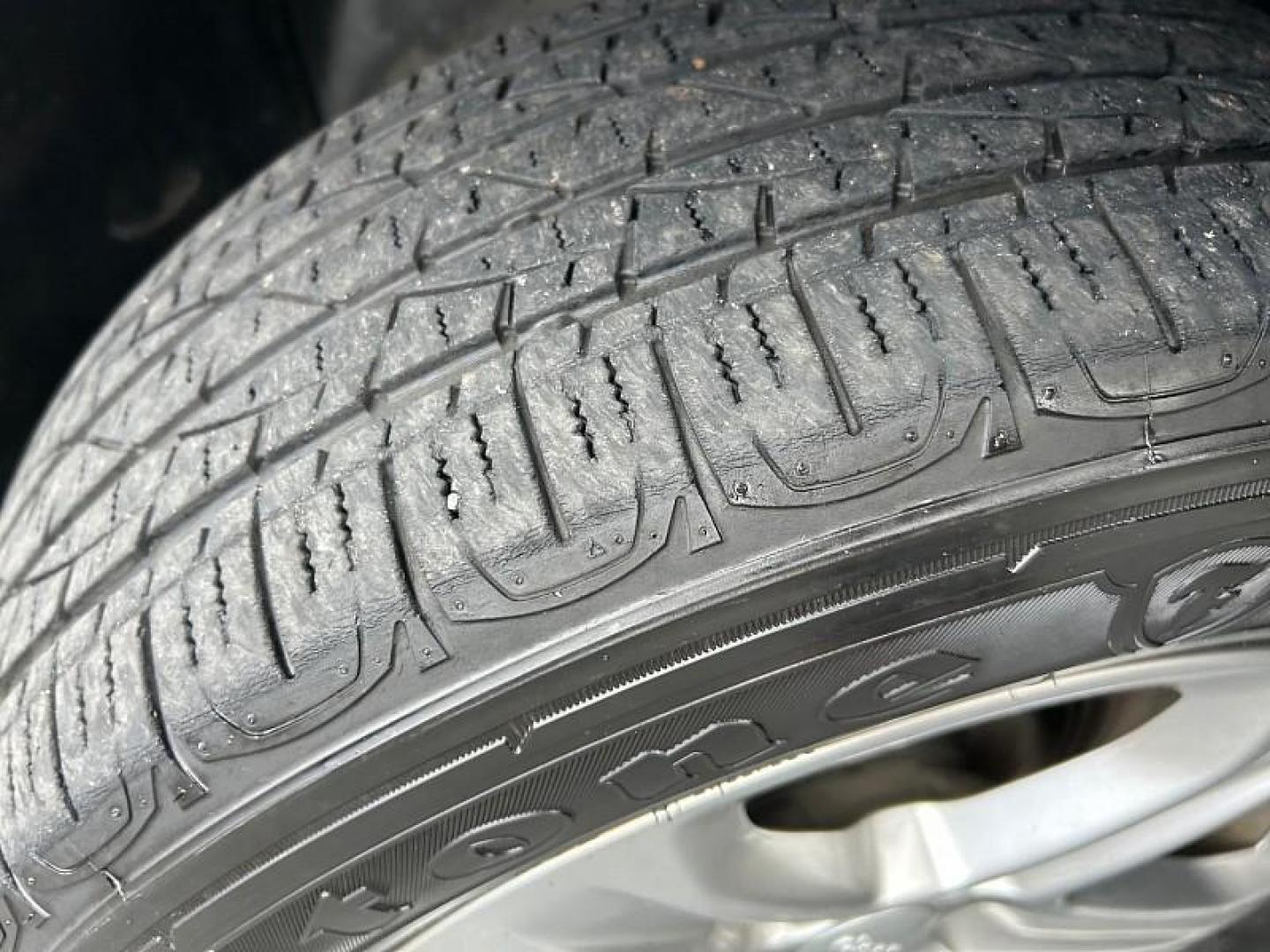 2023 WHITE Jeep Compass (3C4NJDBN2PT) with an 4-Cyl Turbo 2.0 Liter engine, Automatic 8-Spd transmission, located at 412 Auto Vista Drive, Palmdale, 93551, (661) 945-0620, 34.592636, -118.136681 - Photo#8