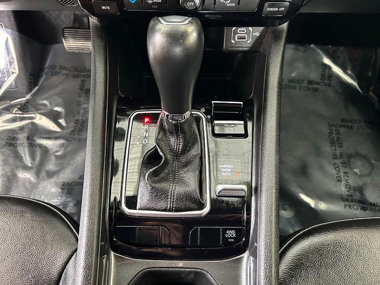 2023 WHITE Jeep Compass (3C4NJDBN2PT) with an 4-Cyl Turbo 2.0 Liter engine, Automatic 8-Spd transmission, located at 412 Auto Vista Drive, Palmdale, 93551, (661) 945-0620, 34.592636, -118.136681 - Photo#19