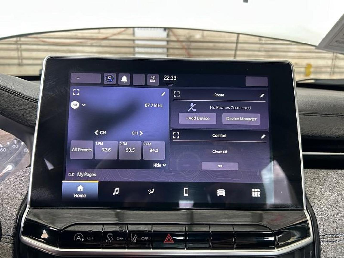 2023 WHITE Jeep Compass (3C4NJDBN2PT) with an 4-Cyl Turbo 2.0 Liter engine, Automatic 8-Spd transmission, located at 412 Auto Vista Drive, Palmdale, 93551, (661) 945-0620, 34.592636, -118.136681 - Photo#21