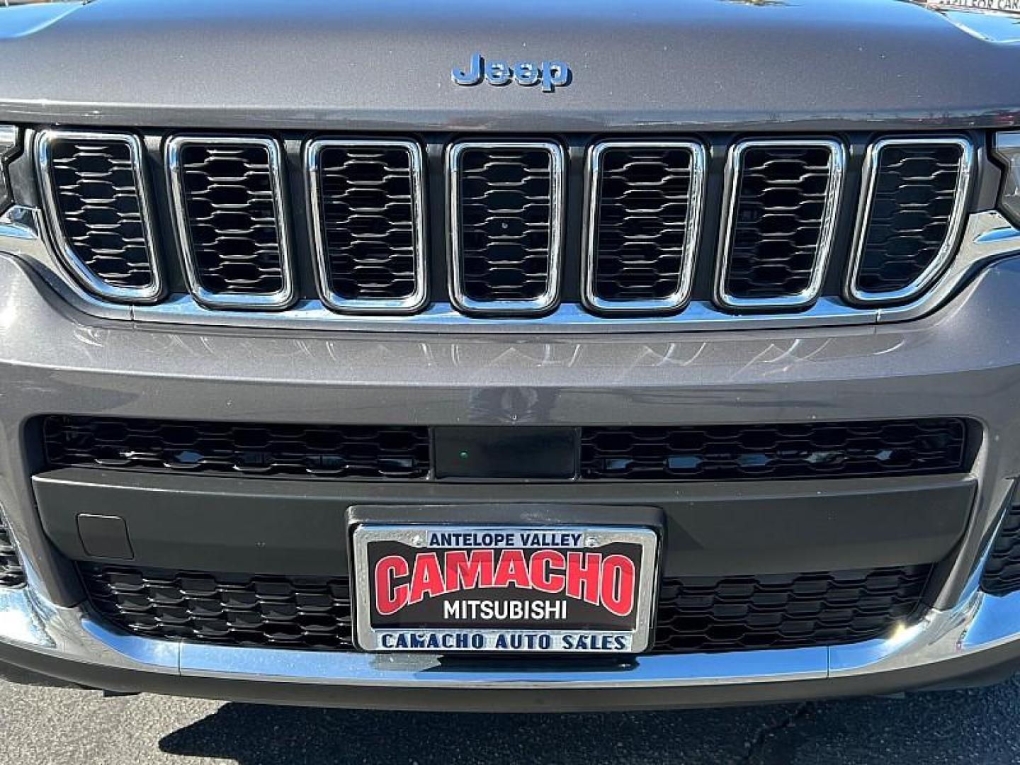 2023 GRAY Jeep Grand Cherokee L (1C4RJKAG2P8) with an V6 VVT 3.6 Liter engine, Automatic 8-Spd transmission, located at 412 Auto Vista Drive, Palmdale, 93551, (661) 945-0620, 34.592636, -118.136681 - Photo#8