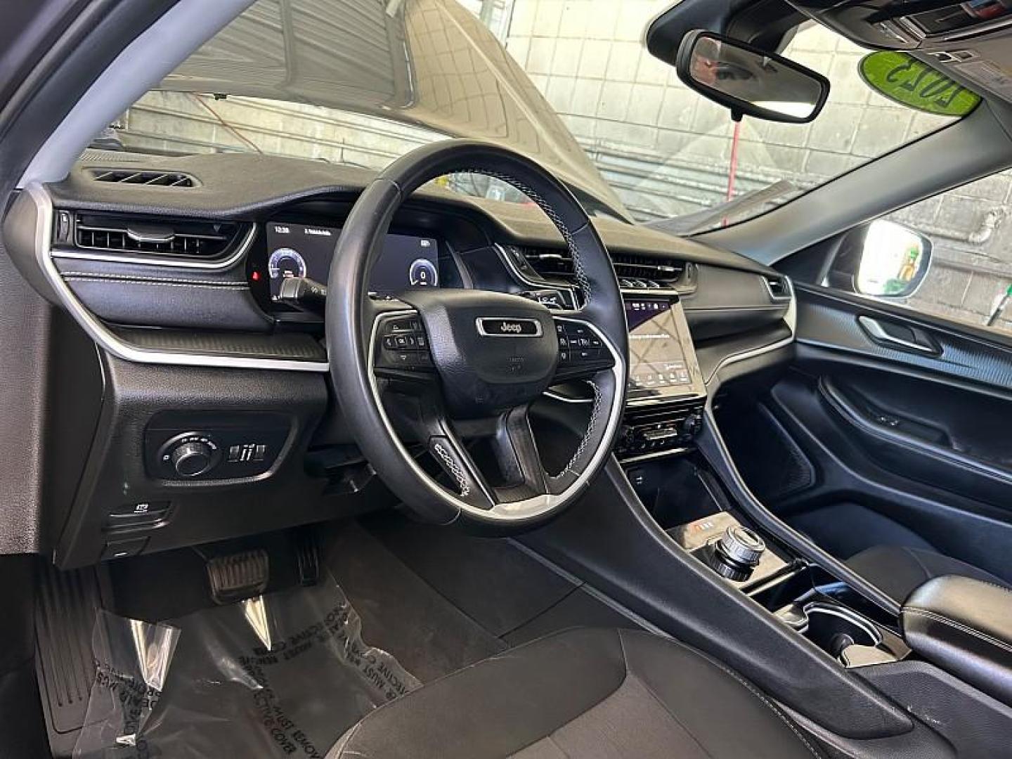 2023 GRAY Jeep Grand Cherokee L (1C4RJKAG2P8) with an V6 VVT 3.6 Liter engine, Automatic 8-Spd transmission, located at 412 Auto Vista Drive, Palmdale, 93551, (661) 945-0620, 34.592636, -118.136681 - Photo#16