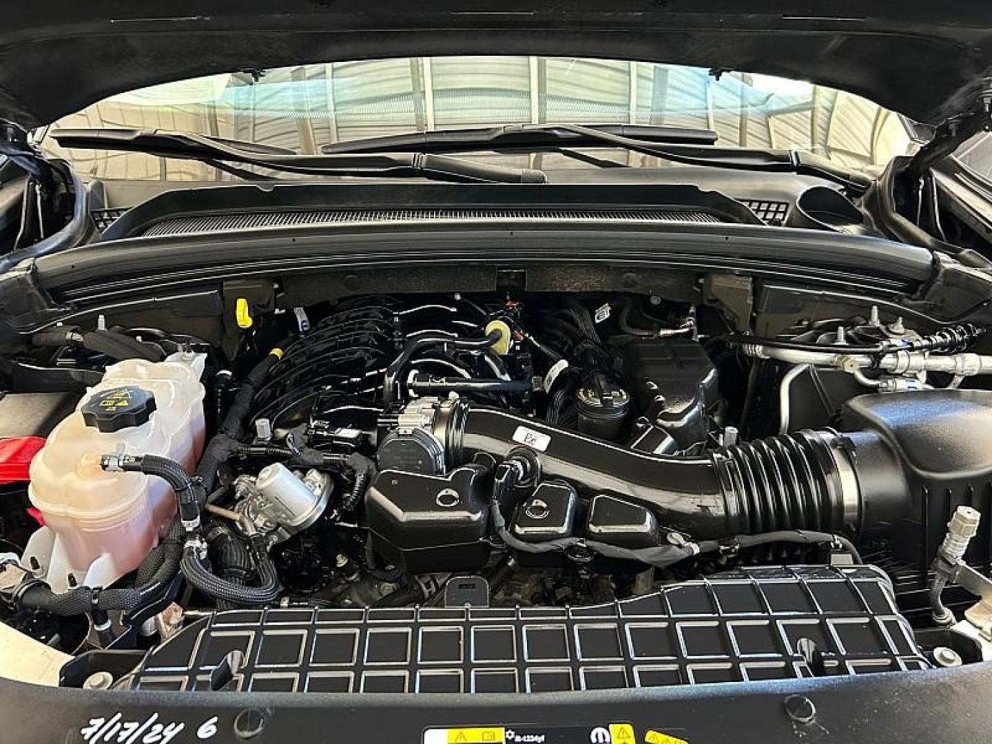 2023 GRAY Jeep Grand Cherokee L (1C4RJKAG2P8) with an V6 VVT 3.6 Liter engine, Automatic 8-Spd transmission, located at 412 Auto Vista Drive, Palmdale, 93551, (661) 945-0620, 34.592636, -118.136681 - Photo#23