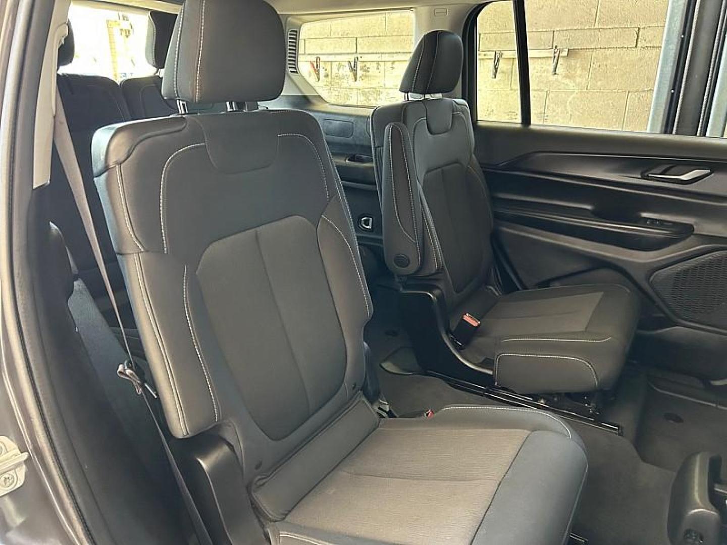 2023 GRAY Jeep Grand Cherokee L (1C4RJKAG2P8) with an V6 VVT 3.6 Liter engine, Automatic 8-Spd transmission, located at 412 Auto Vista Drive, Palmdale, 93551, (661) 945-0620, 34.592636, -118.136681 - Photo#25